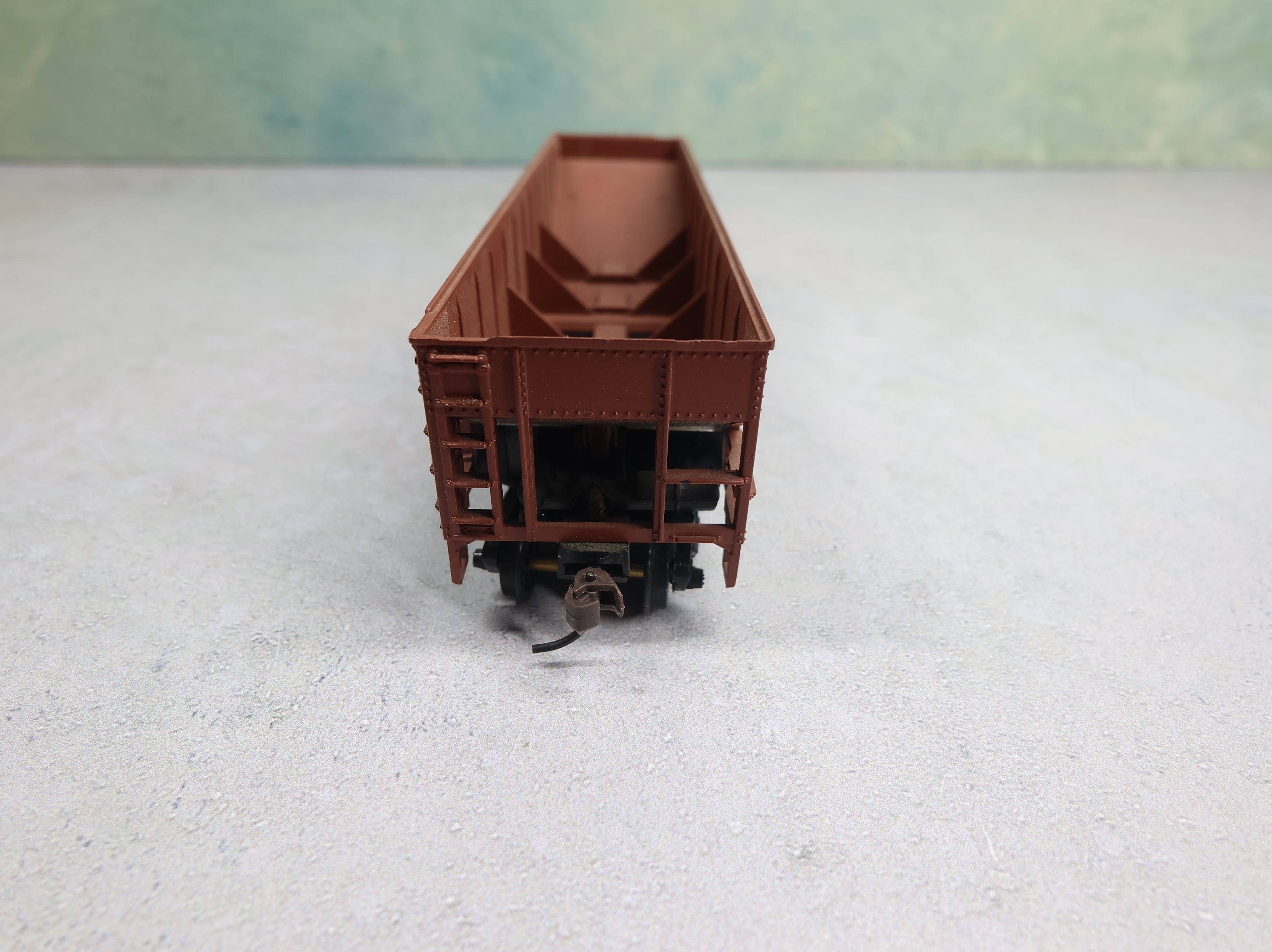 USED Athearn HO Scale Operating Hopper Lehigh Valley LV #4127