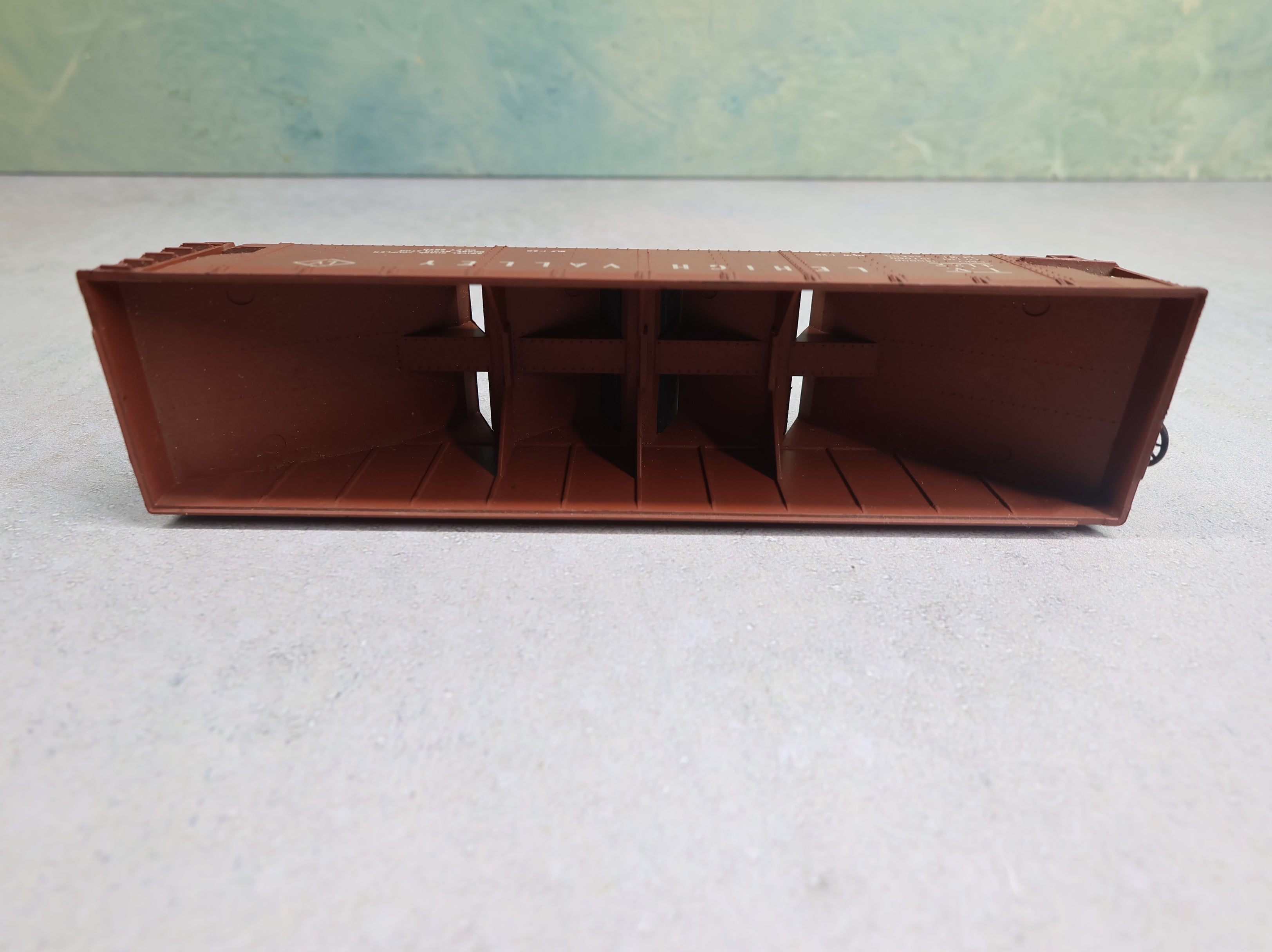 USED Athearn HO Scale Operating Hopper Lehigh Valley LV #4127