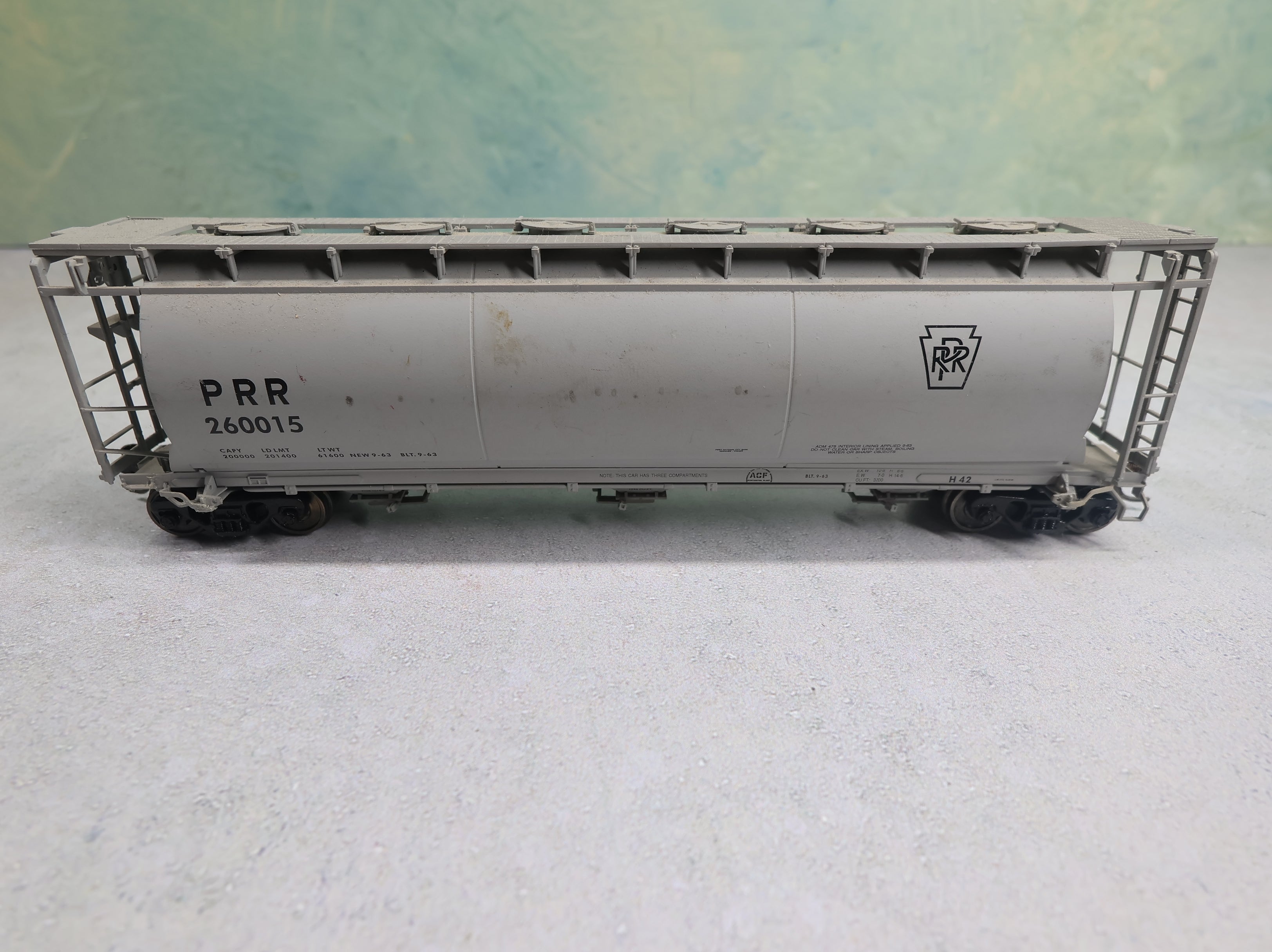 USED Atlas HO Scale ACF 3 Bay Cylindrical Hopper Pennsylvania PRR #260015