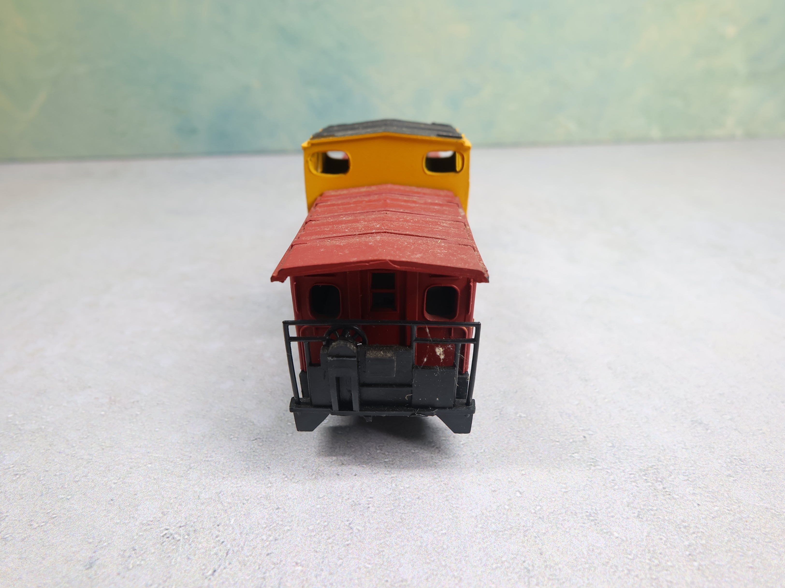 USED Bachmann HO Scale Caboose Santa Fe ATSF #999628