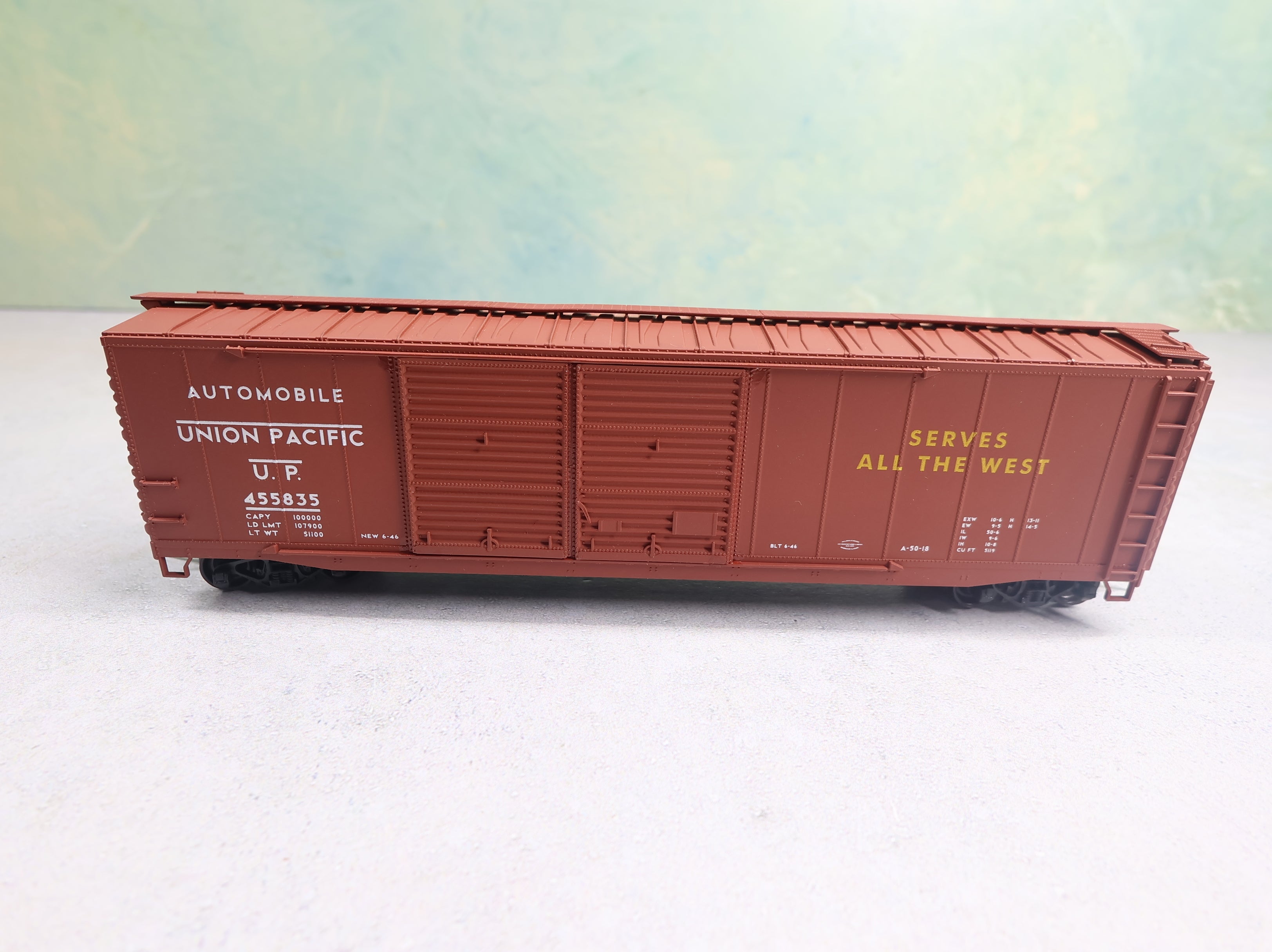 USED Accurail 5275 HO Scale 50' AAR Double Door Box Car Union Pacific UP #455835