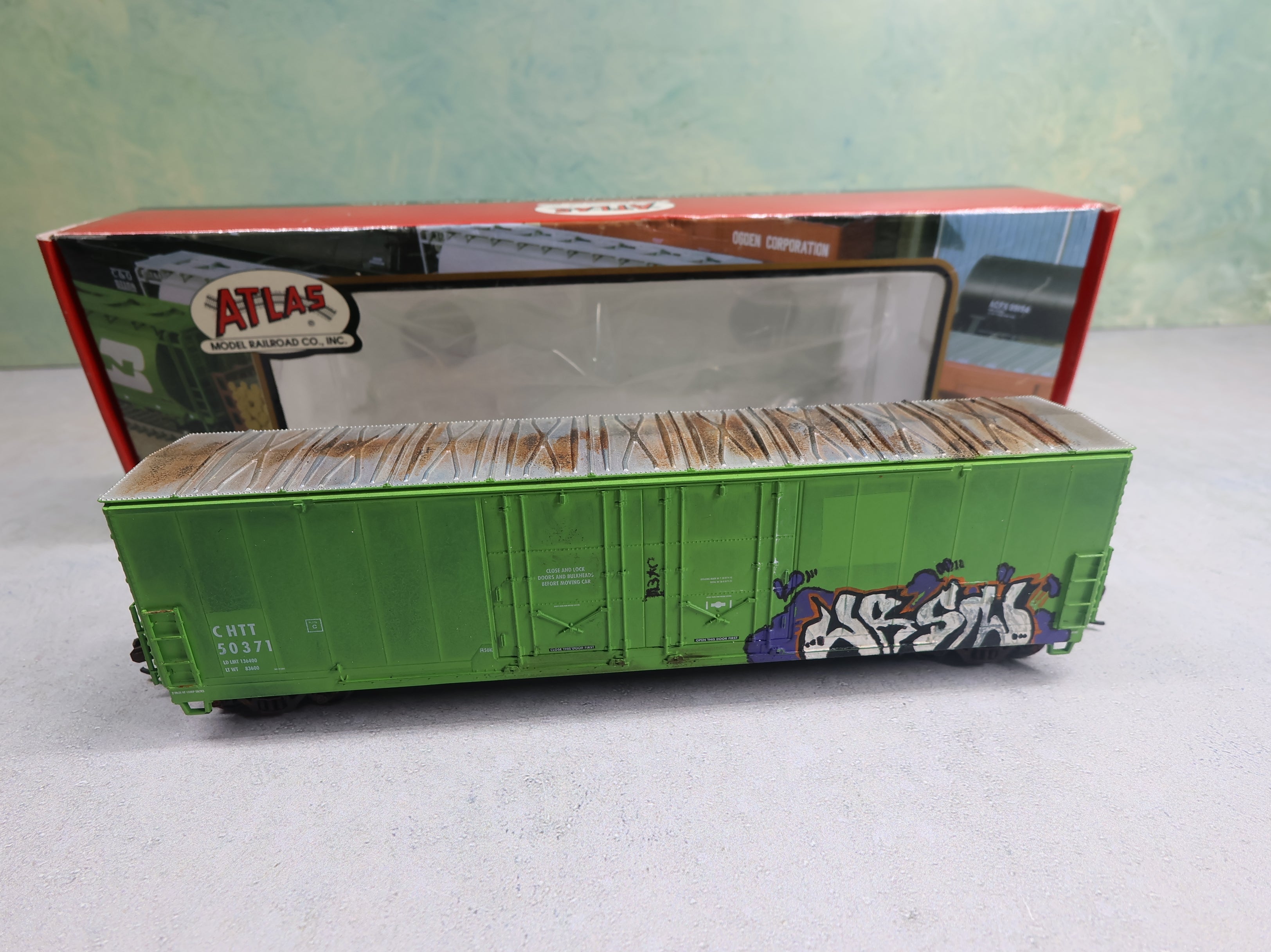 USED Atlas 20000107 HO Scale Evans 53' DPD Box Car CHTT #50371 Weathered w/ Graffiti