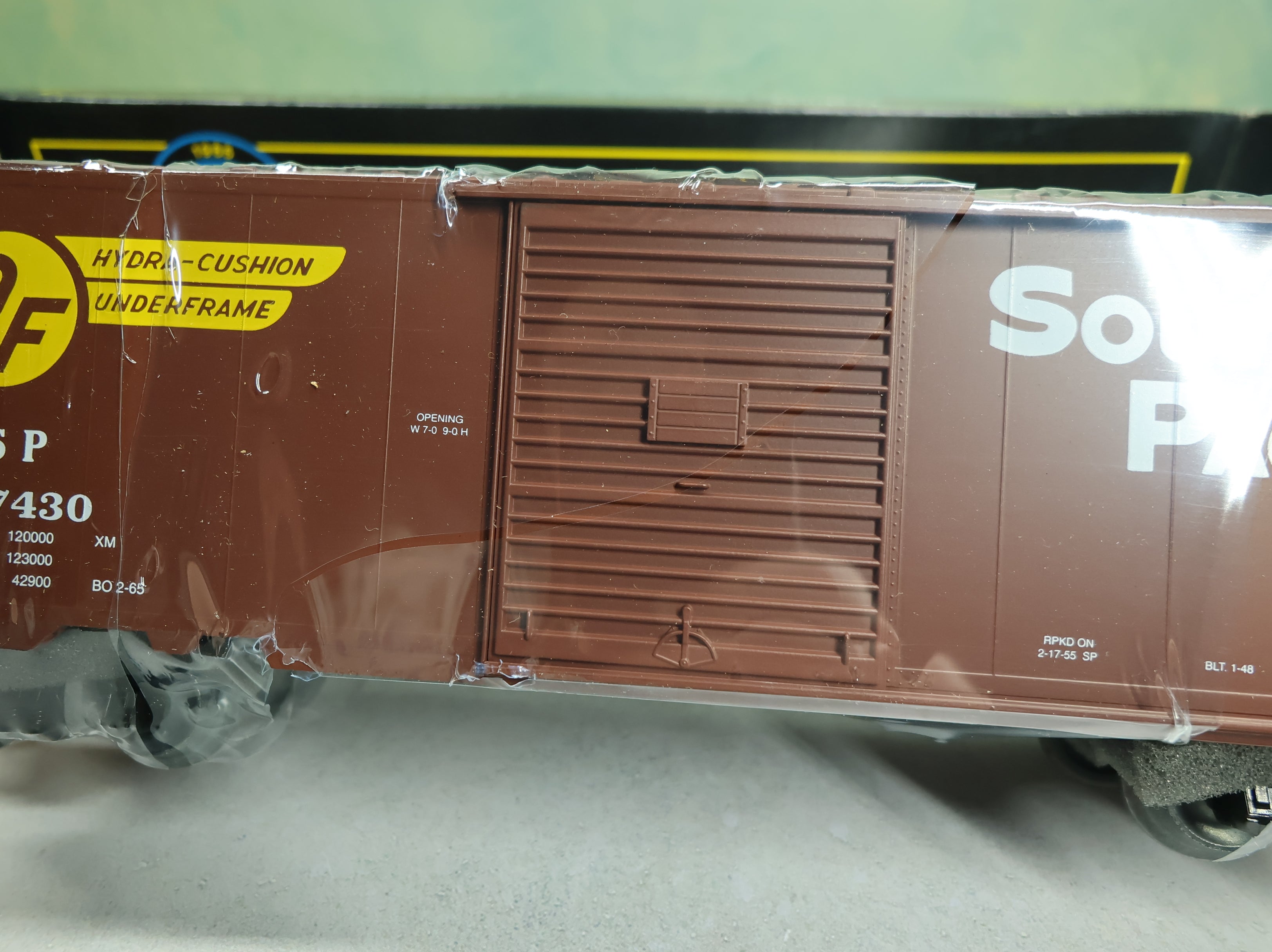 USED Weaver O 40' PS-1 Box Car Southern Pacific SP #127430 Sealed