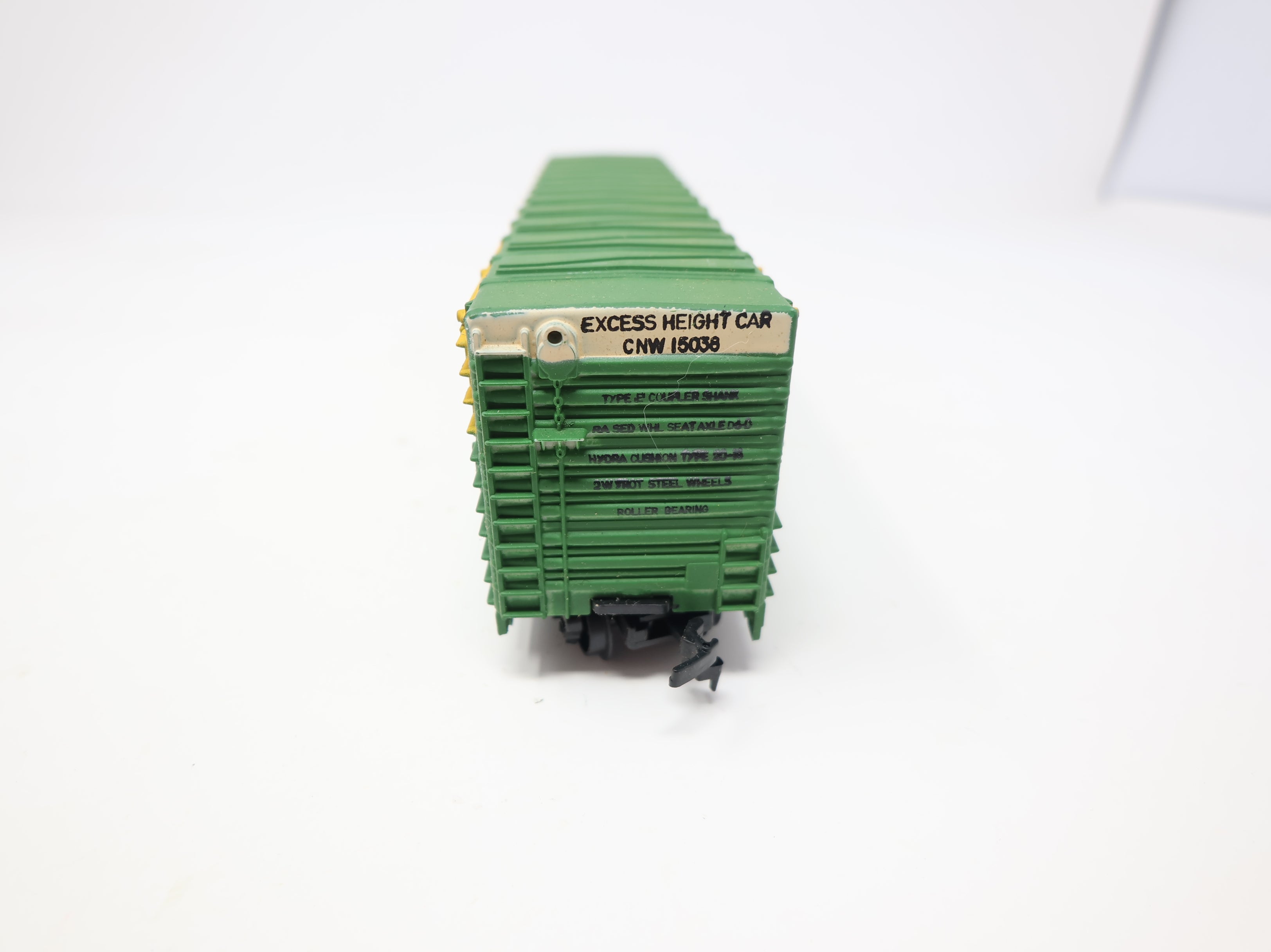 USED AHM HO Scale Hydra Cushion Cattle Stock Car Chicago & North Western CNW #15038