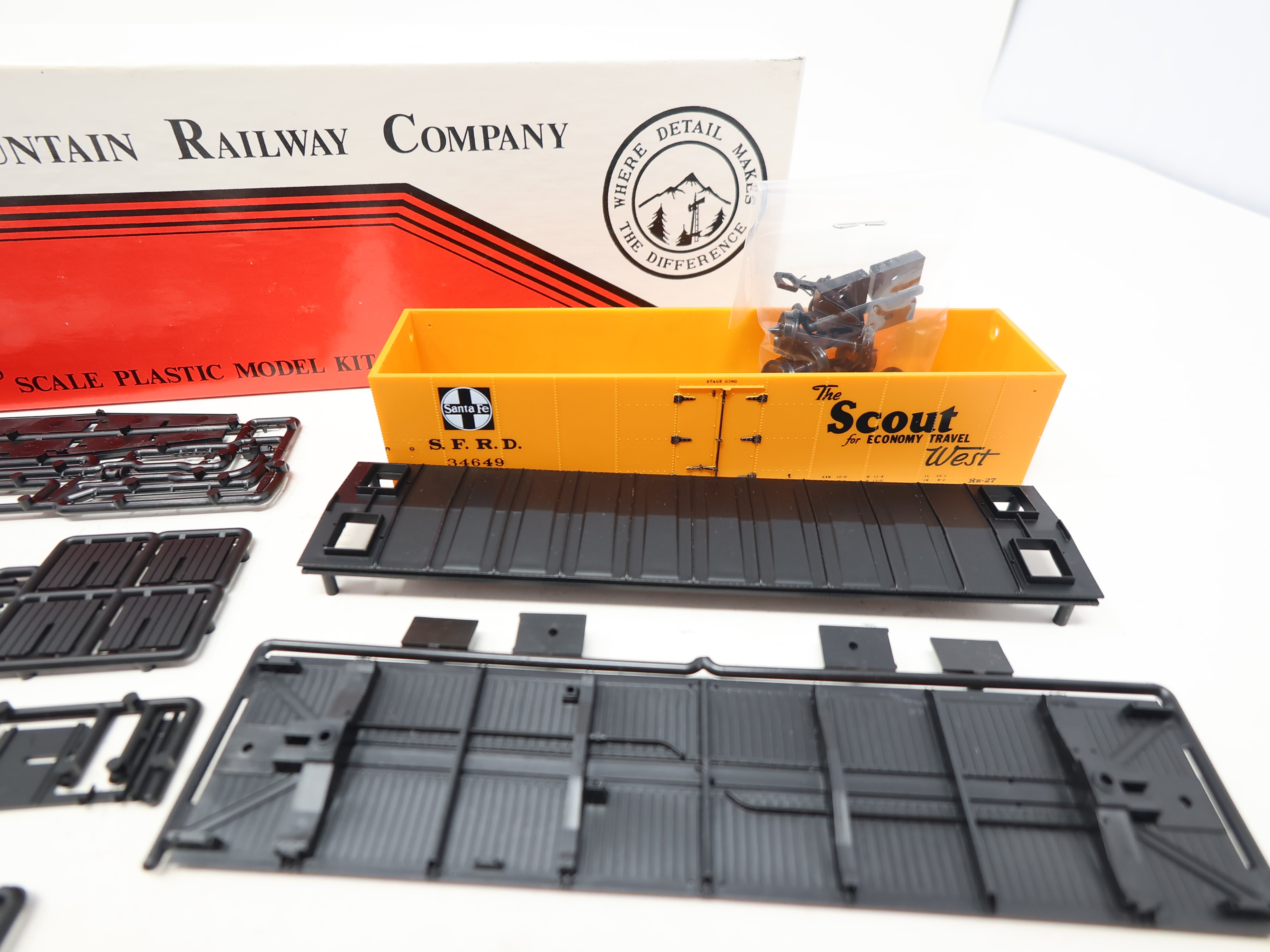 USED Intermountain HO Scale, Refrigerator Box Car, Santa Fe SFRD #34649 (KIT)