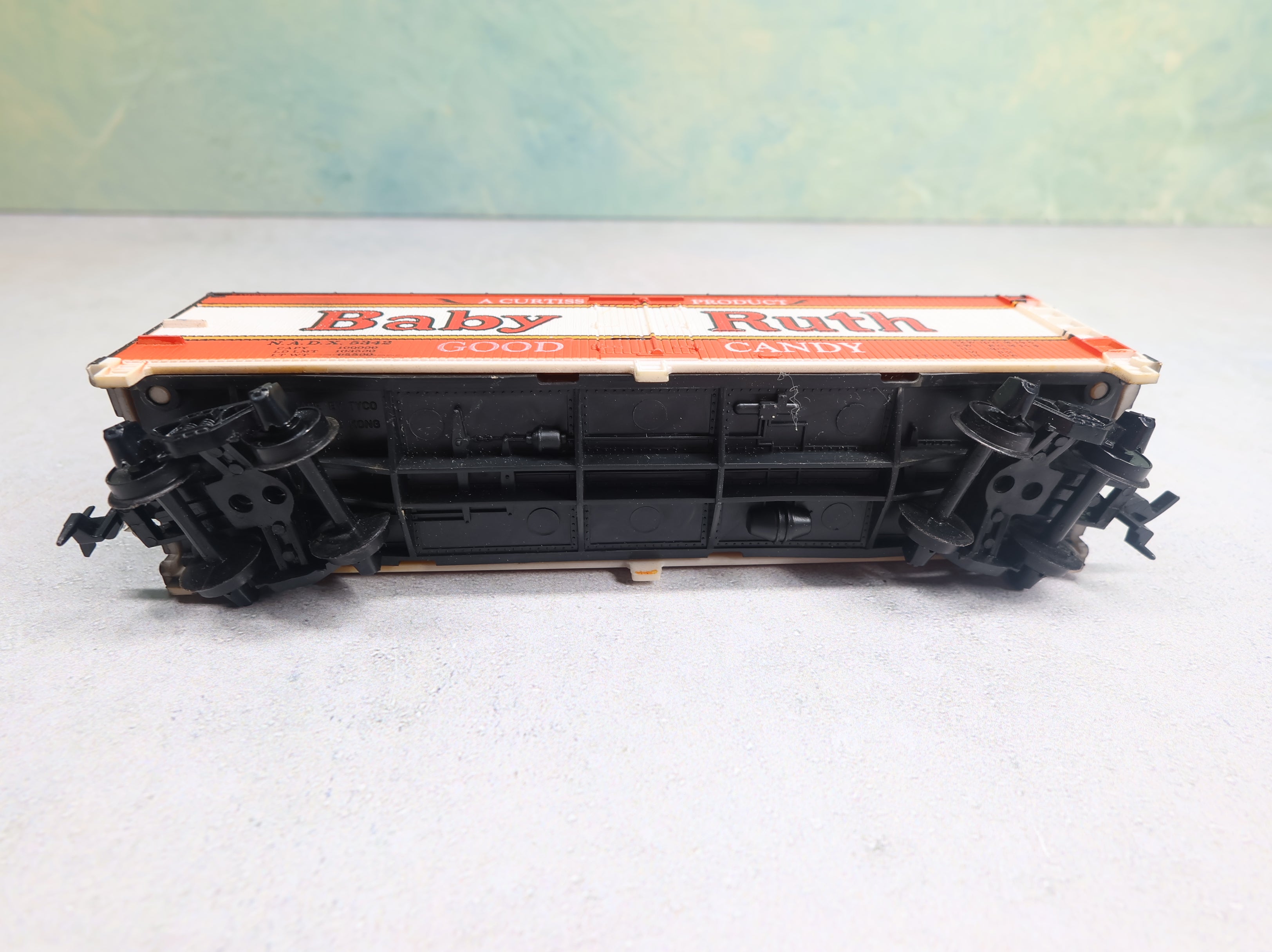 USED Tyco HO Scale 40' Reefer Box Car Baby Ruth NADX #5342
