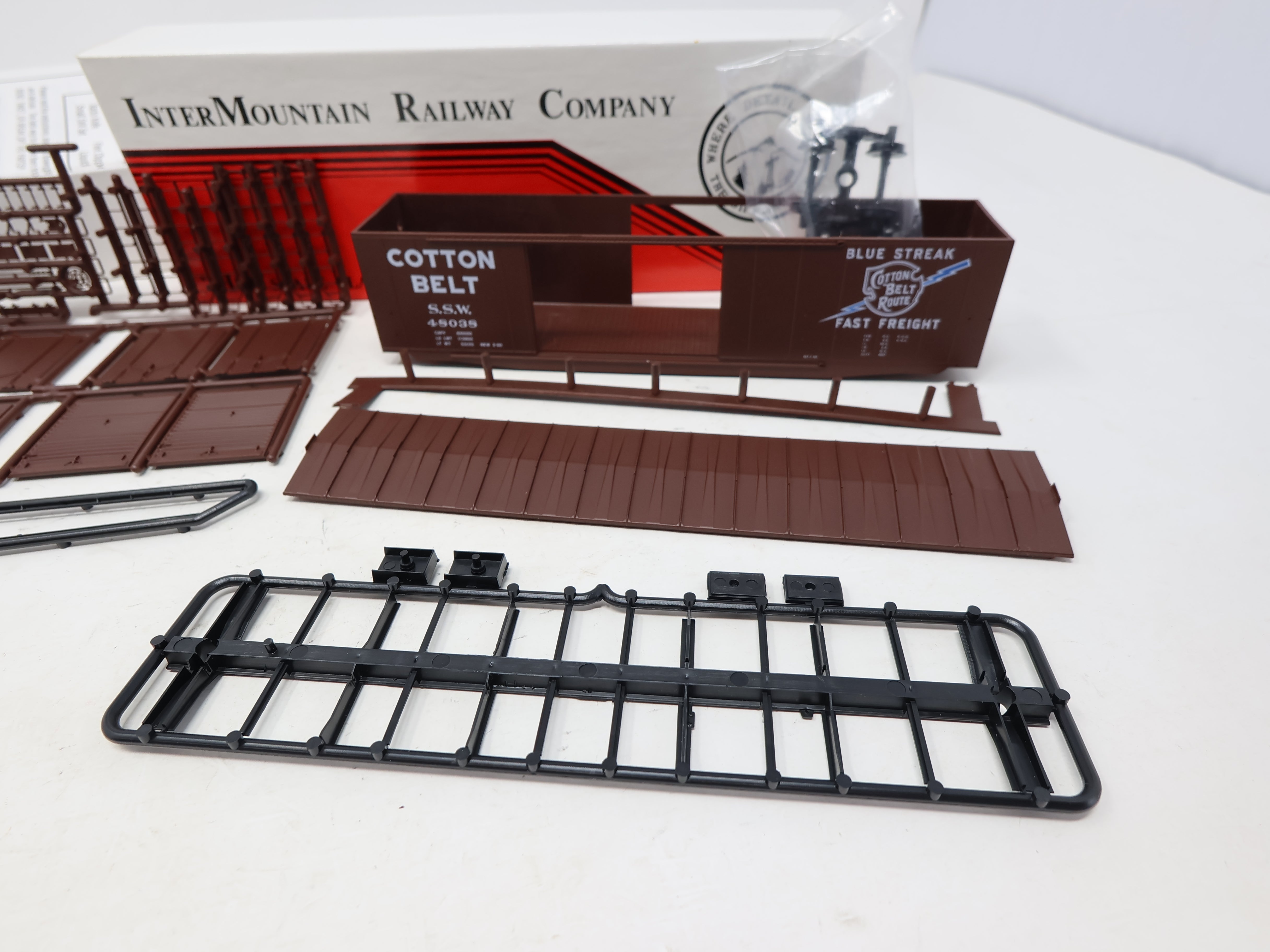 USED Intermountain 40604-06 HO Scale, 50' DD Box Car, Cotton Belt SSW #48038 (KIT)