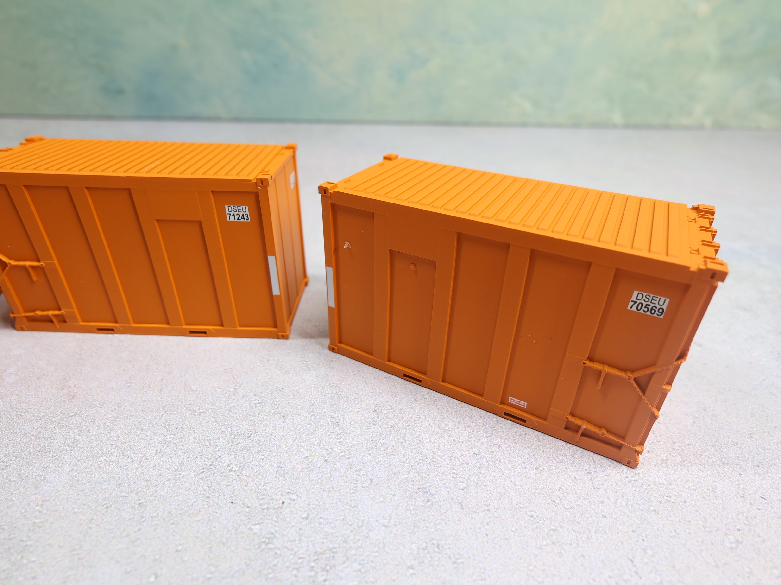 USED Atlas HO Scale 20' High-Cube Trash Container East Carbon Development DSEU (4 pcs)