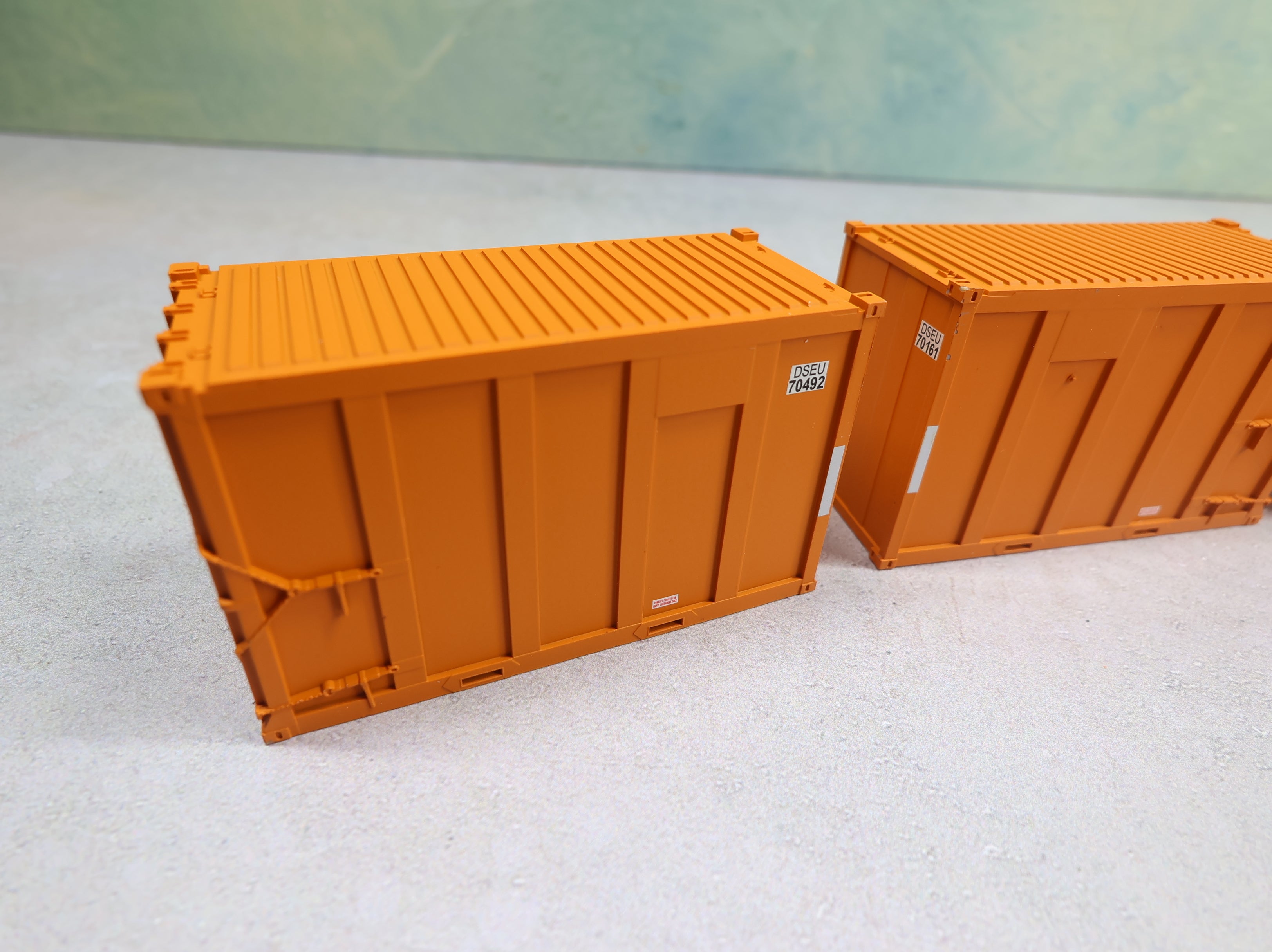 USED Atlas HO Scale 20' High-Cube Trash Container East Carbon Development DSEU (4 pcs)