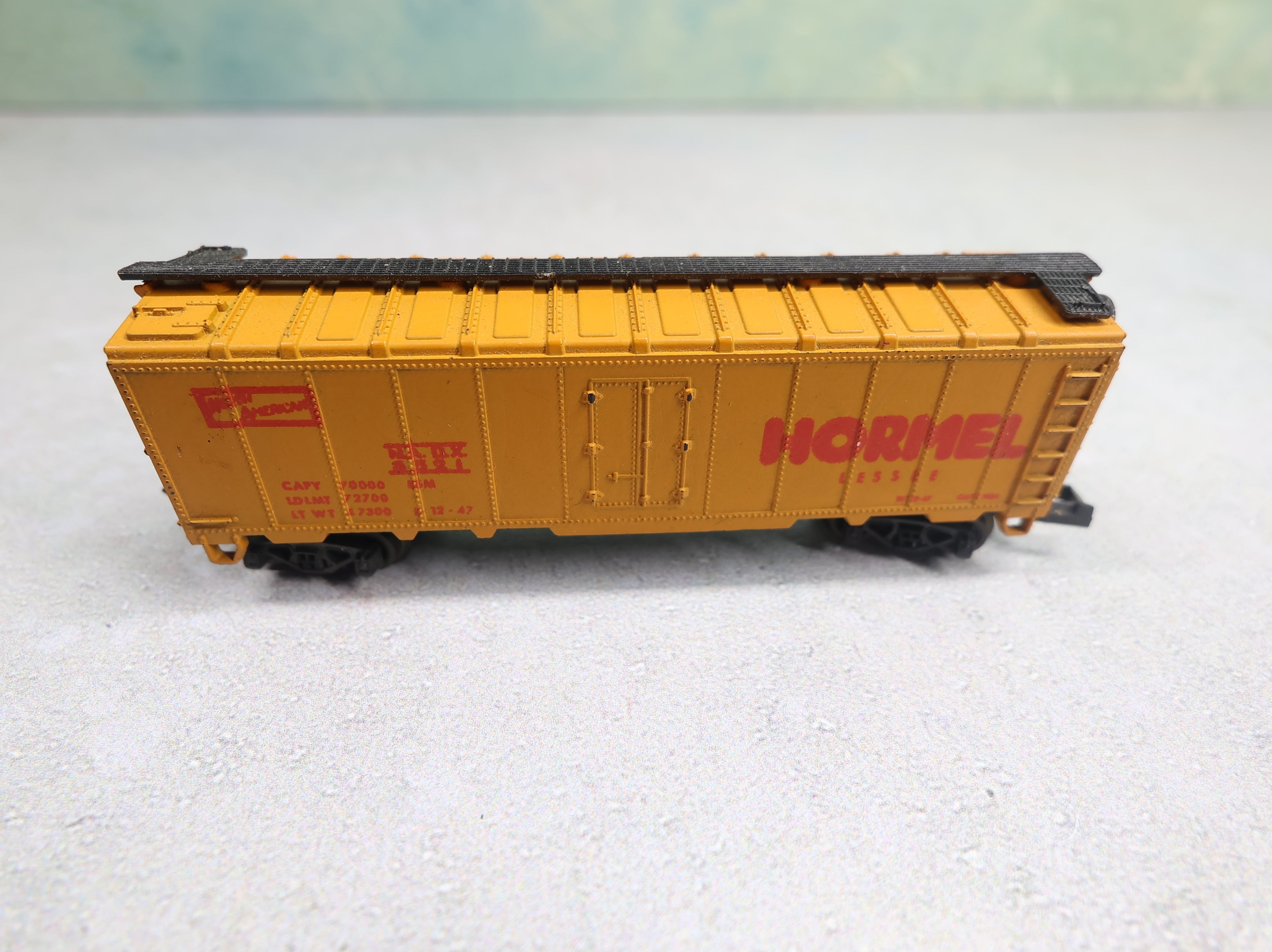 USED TRIX N Scale 40' Box Car Hormel NADX #3521