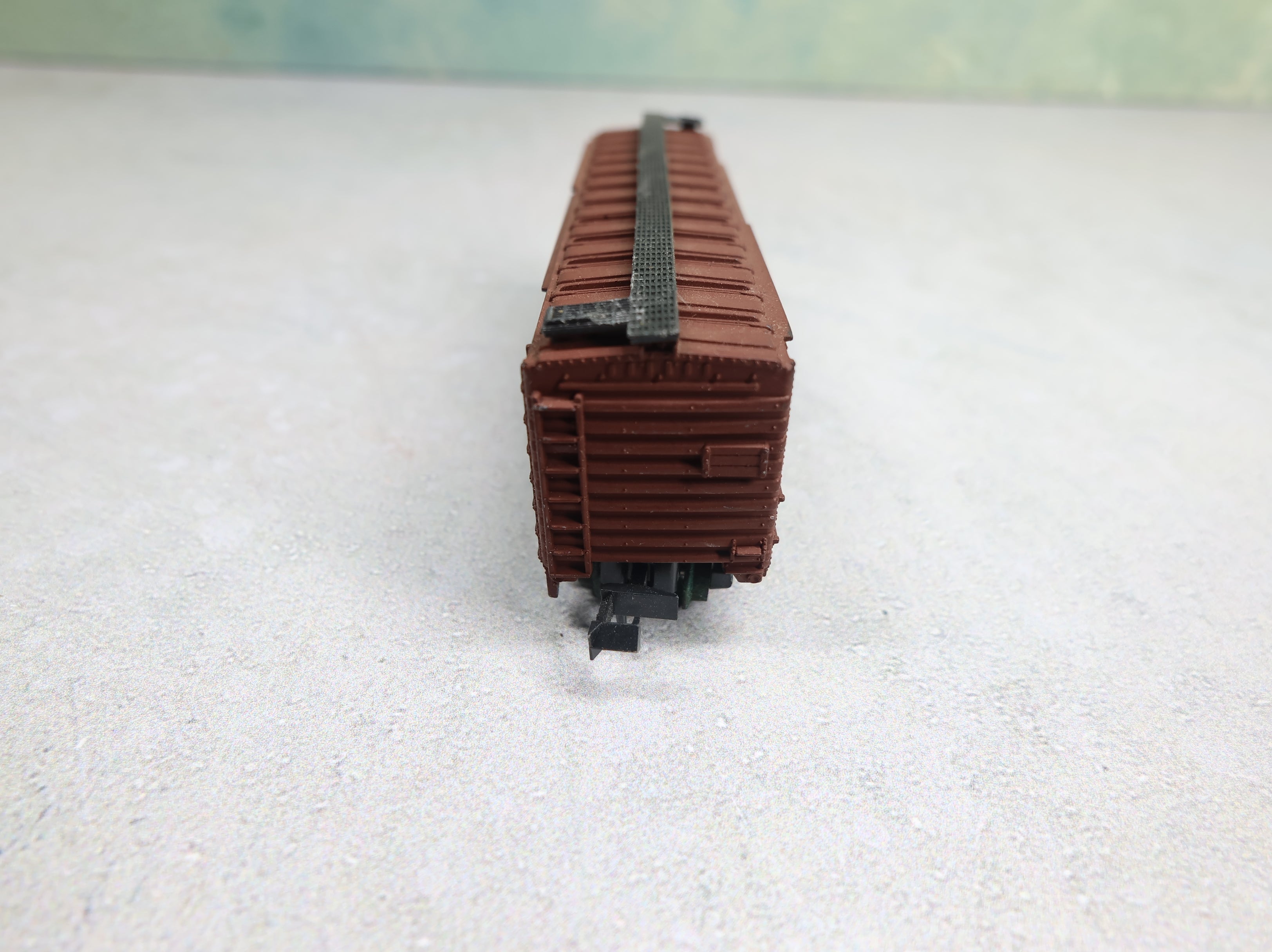 USED AHM N Scale 40' Box Car Atlantic and Danville A&D #2005