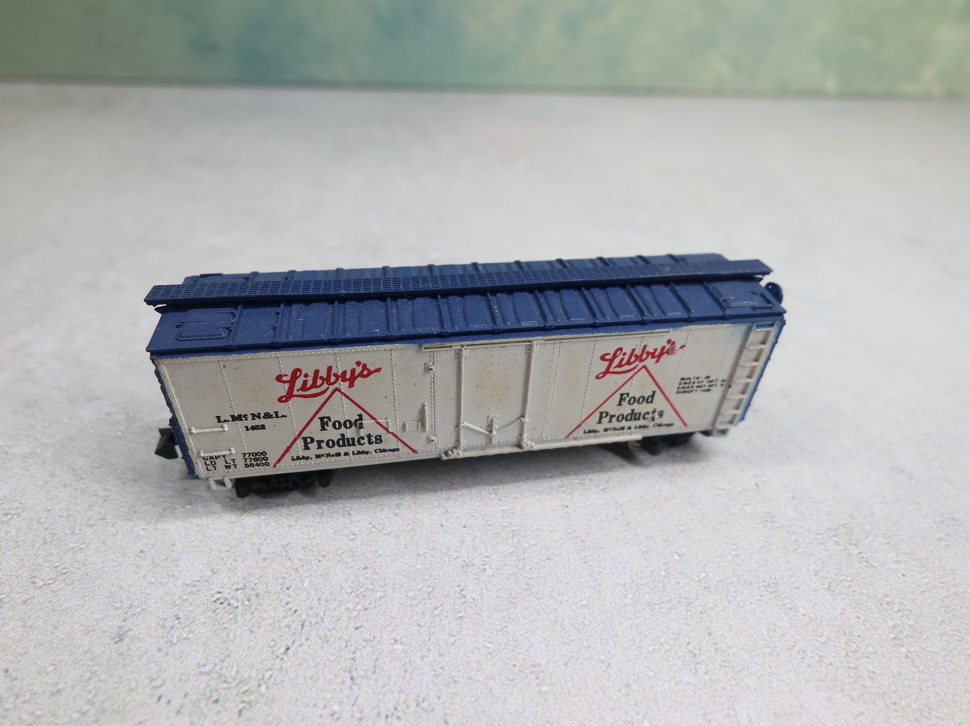 USED Con-Cor N Scale 40' Reefer Box Car Libby's Food Products #1452