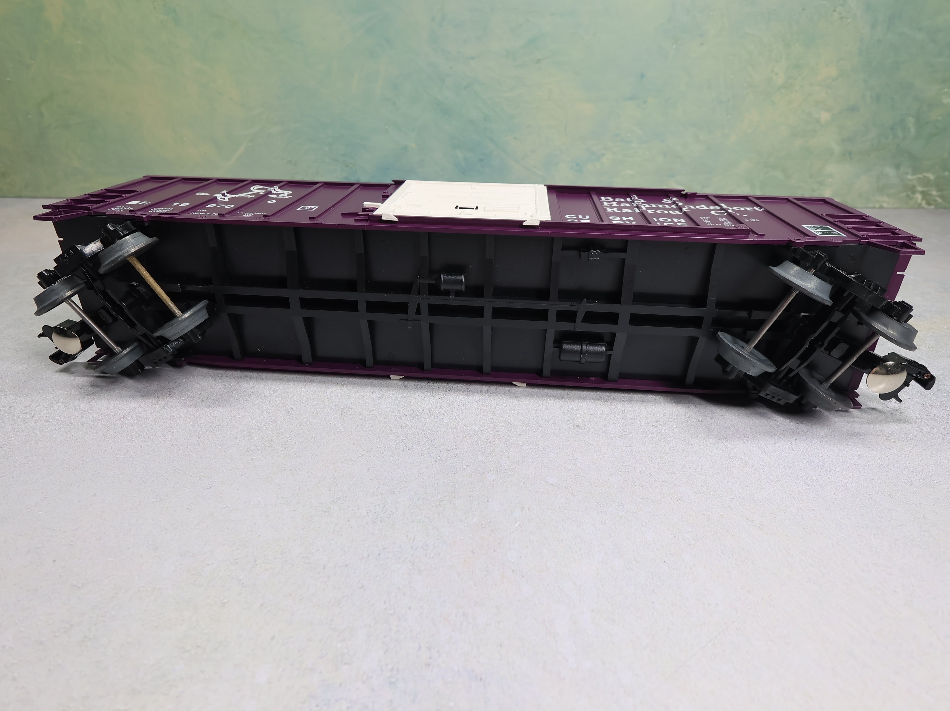 USED Weaver O 50' Ribbed-Side Box Car Bath & Hammondsport BH #19970 Champagne Trail