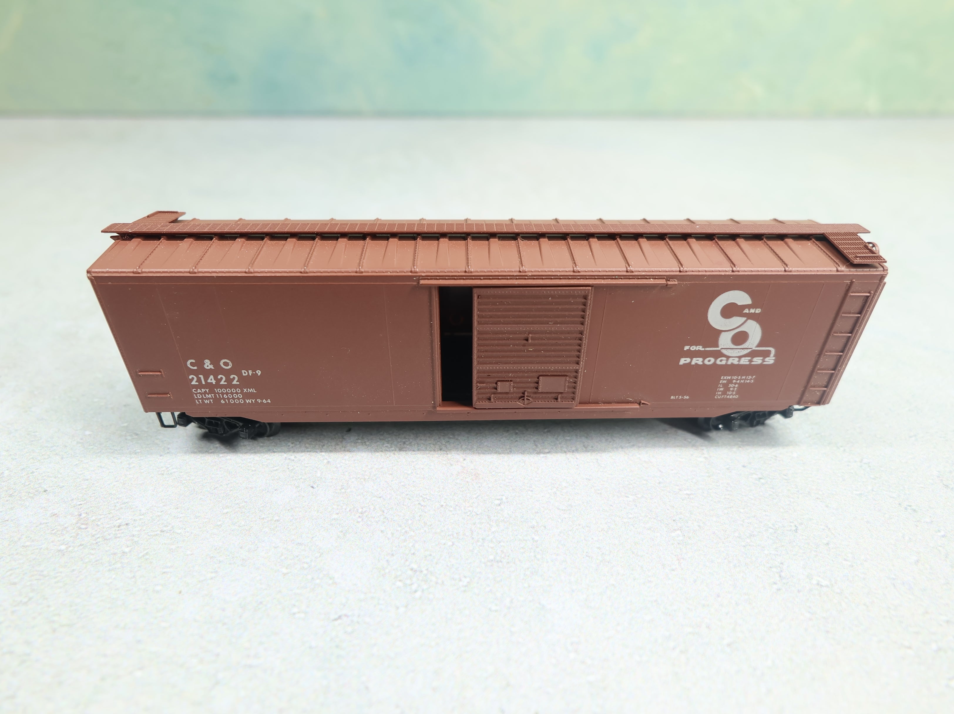 USED Kadee N Scale 50' Box Car Chesapeake and Ohio C&O #21422