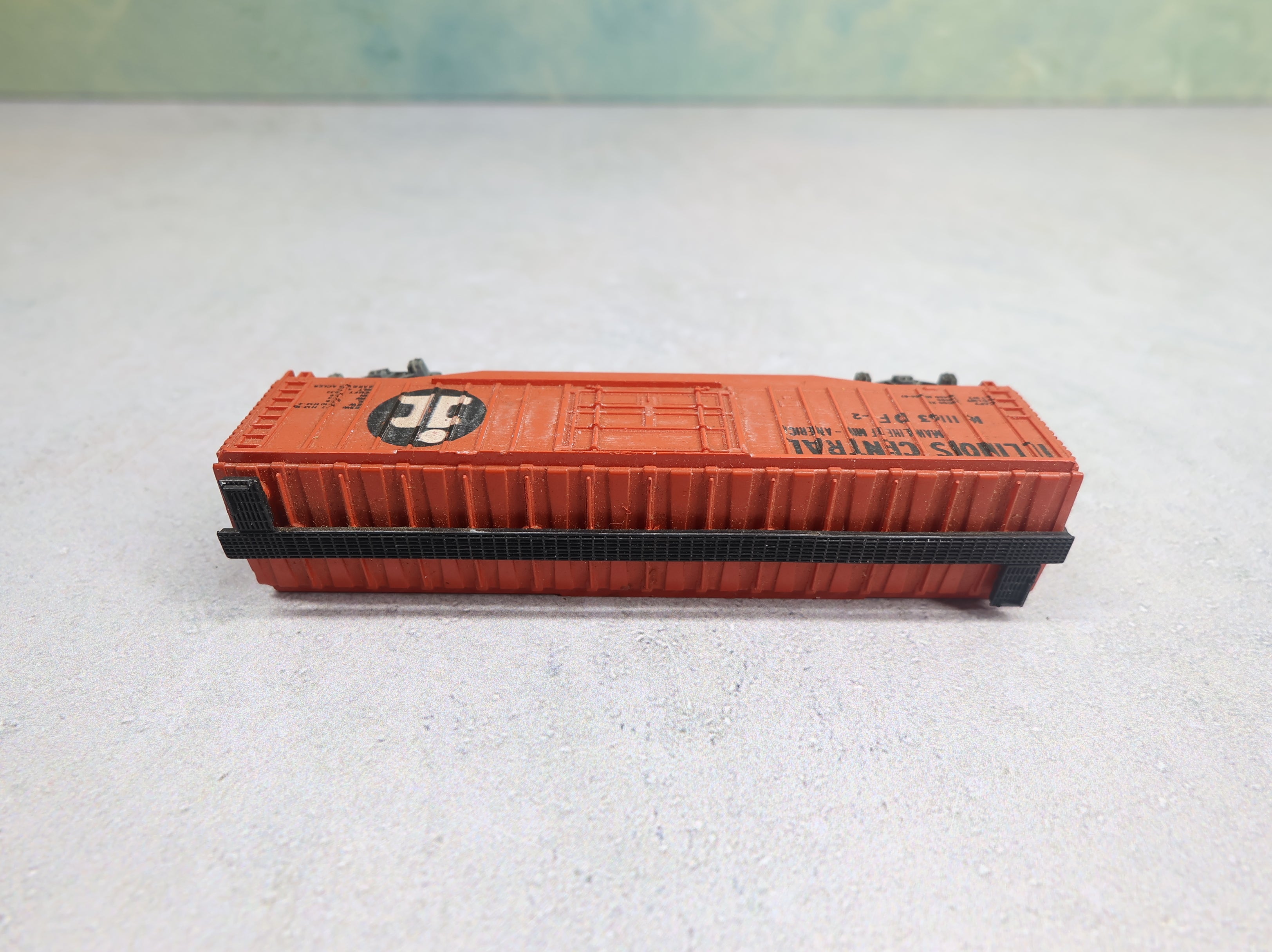 USED LIMA N Scale 46' Box Car Illinois Central IC #11143