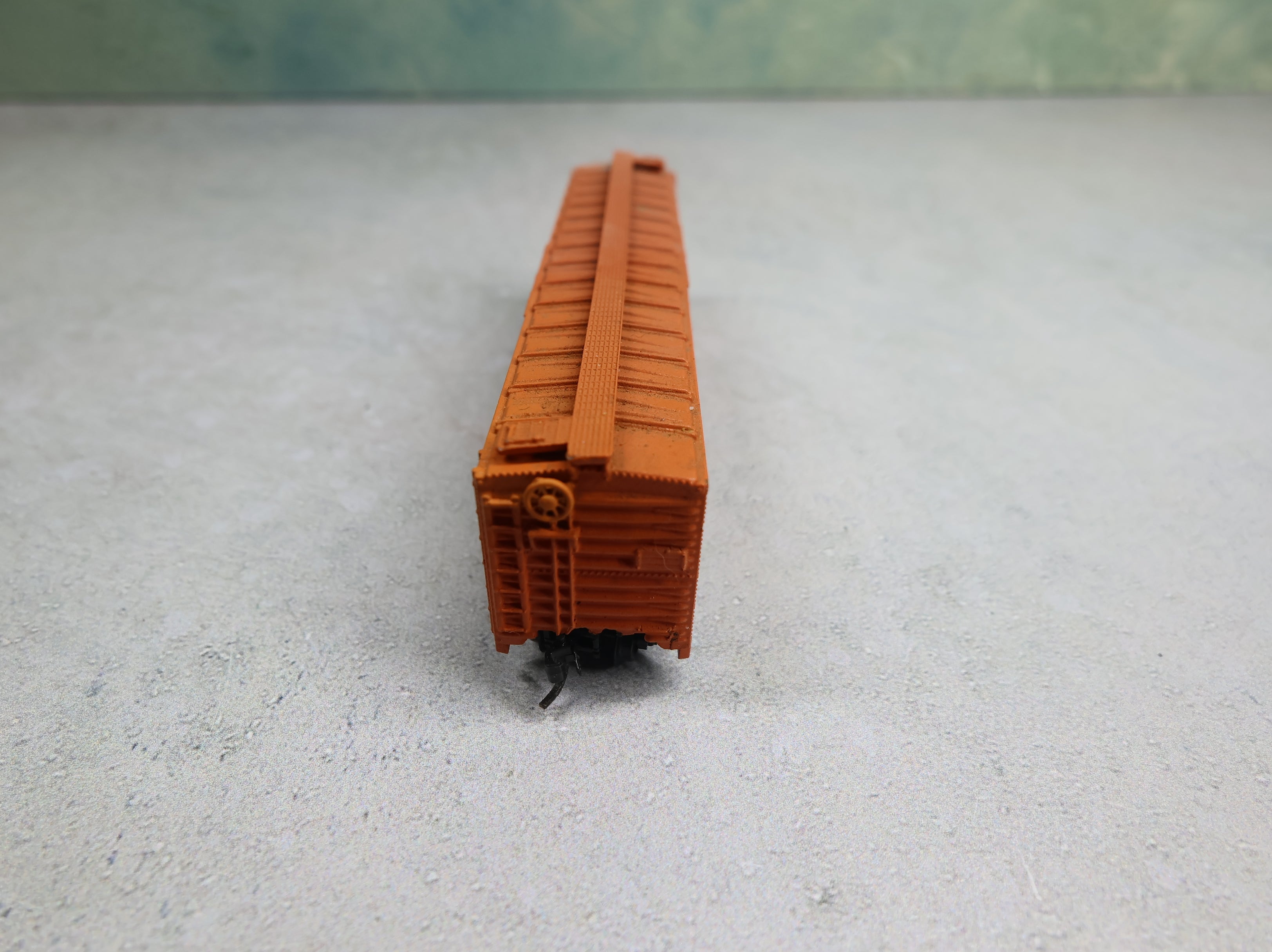 USED Atlas N Scale 51' Box Car Tropicana TPIX #145 Knuckle Couplers