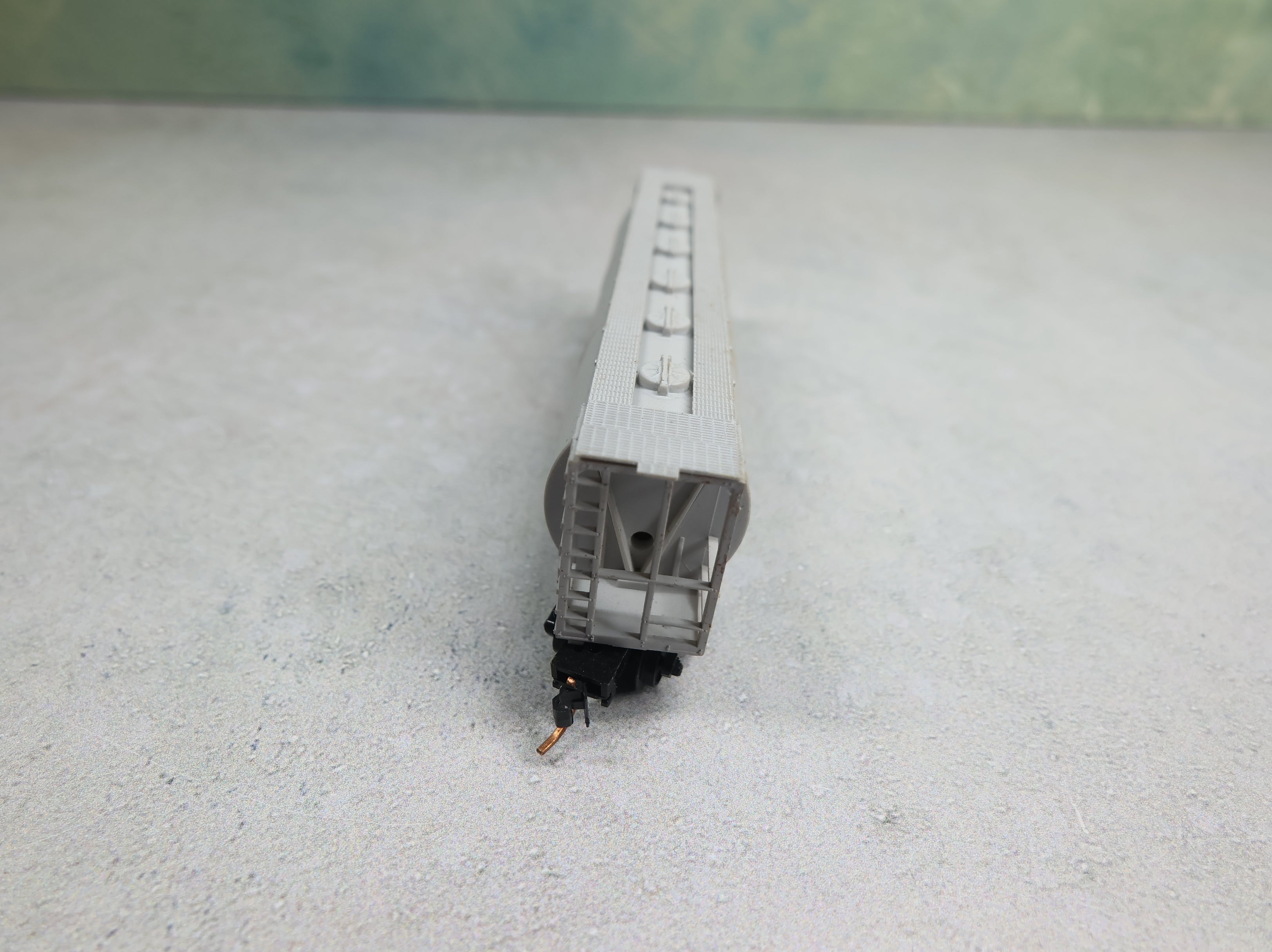 USED DVFC N Scale Delaware Valley 6 Bay Cylindrical Hopper Gardinier ACFX #60988 Knuckle Couplers