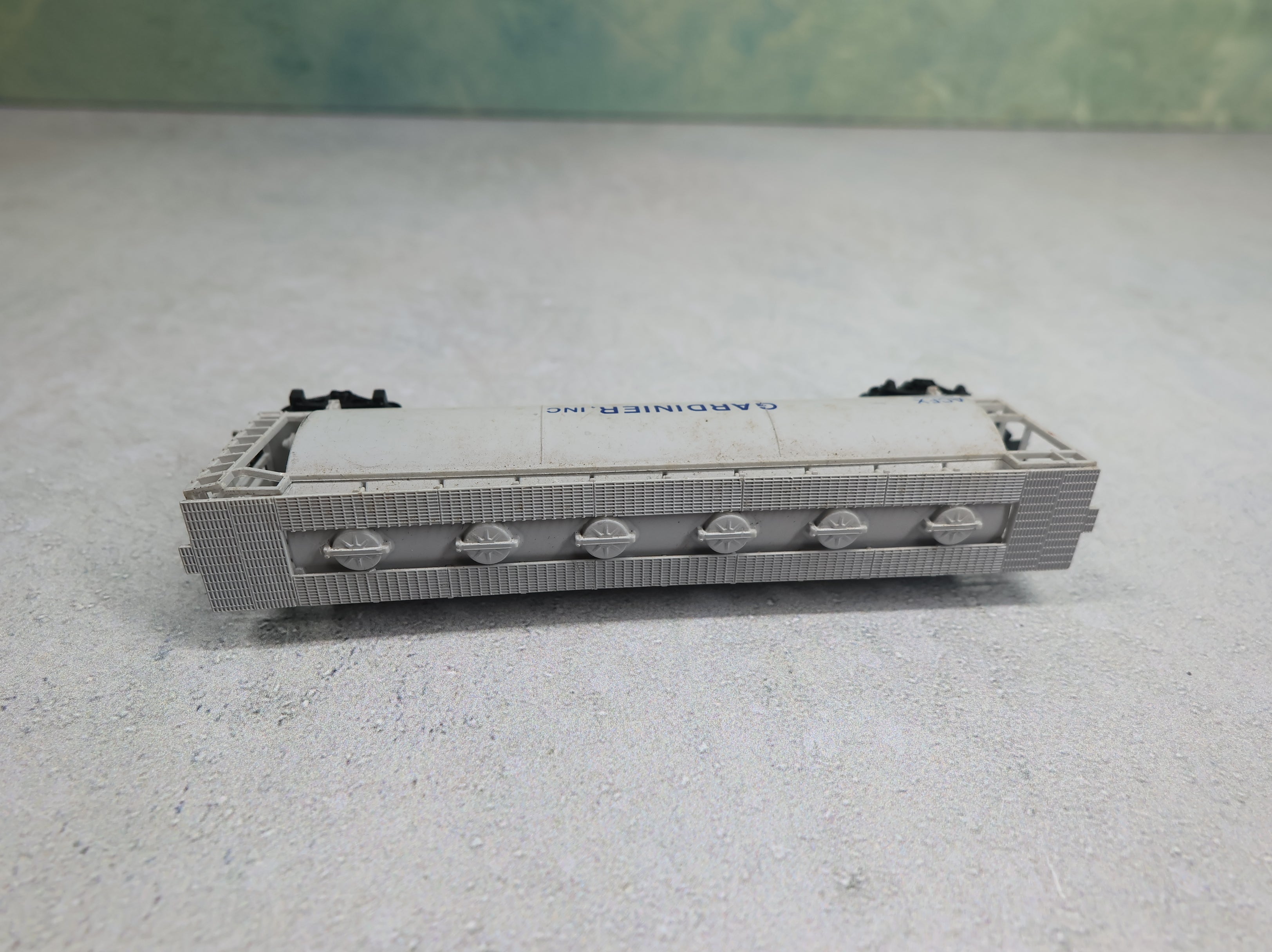 USED DVFC N Scale Delaware Valley 6 Bay Cylindrical Hopper Gardinier ACFX #60988 Knuckle Couplers