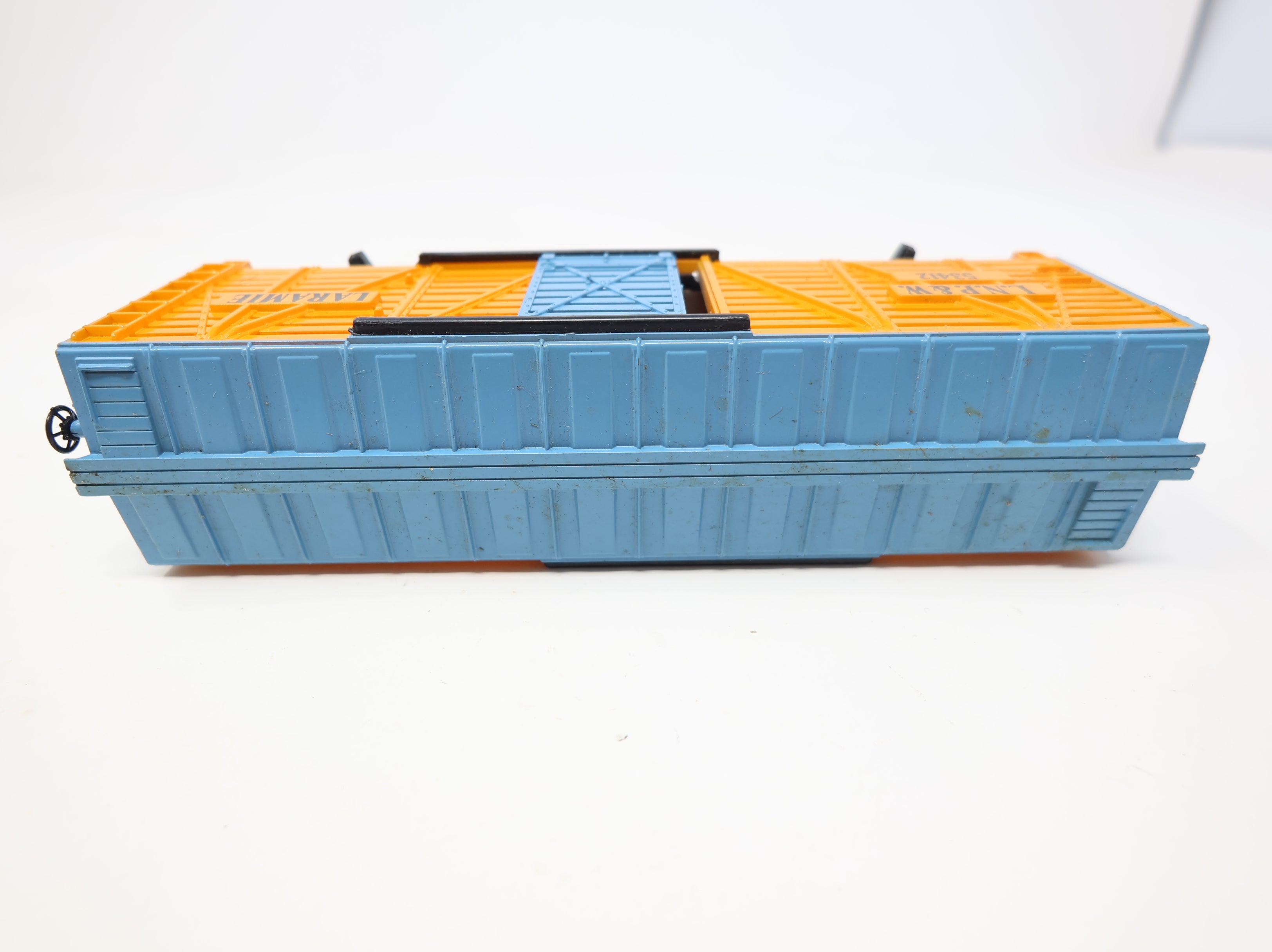 USED Tyco HO Scale Cattle Stock Car Laramie LNP&W #53412