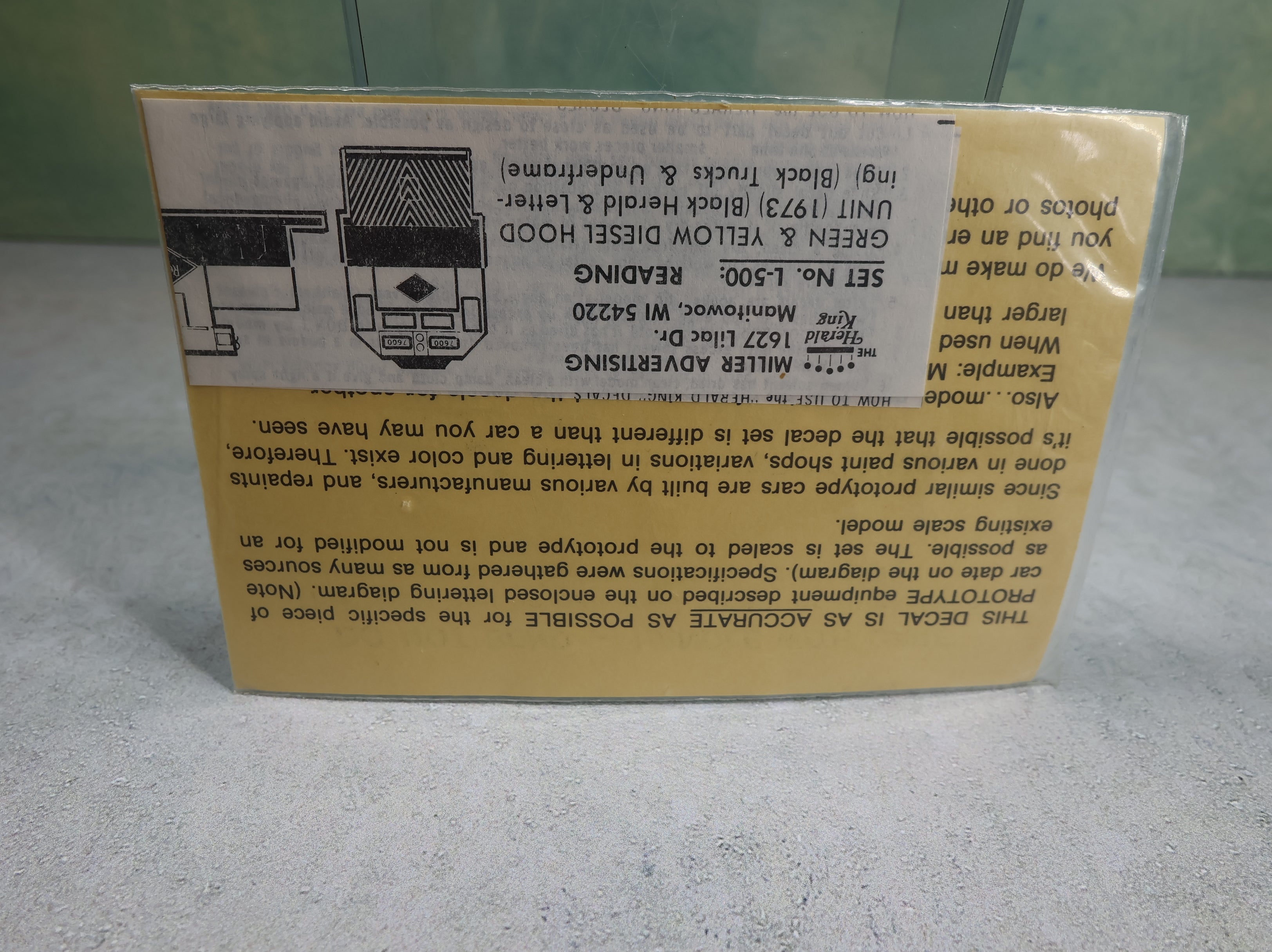 The Herald King L500 HO Scale Reading Bee Line Service Hood Unit Green & Yellow Diesel Decals