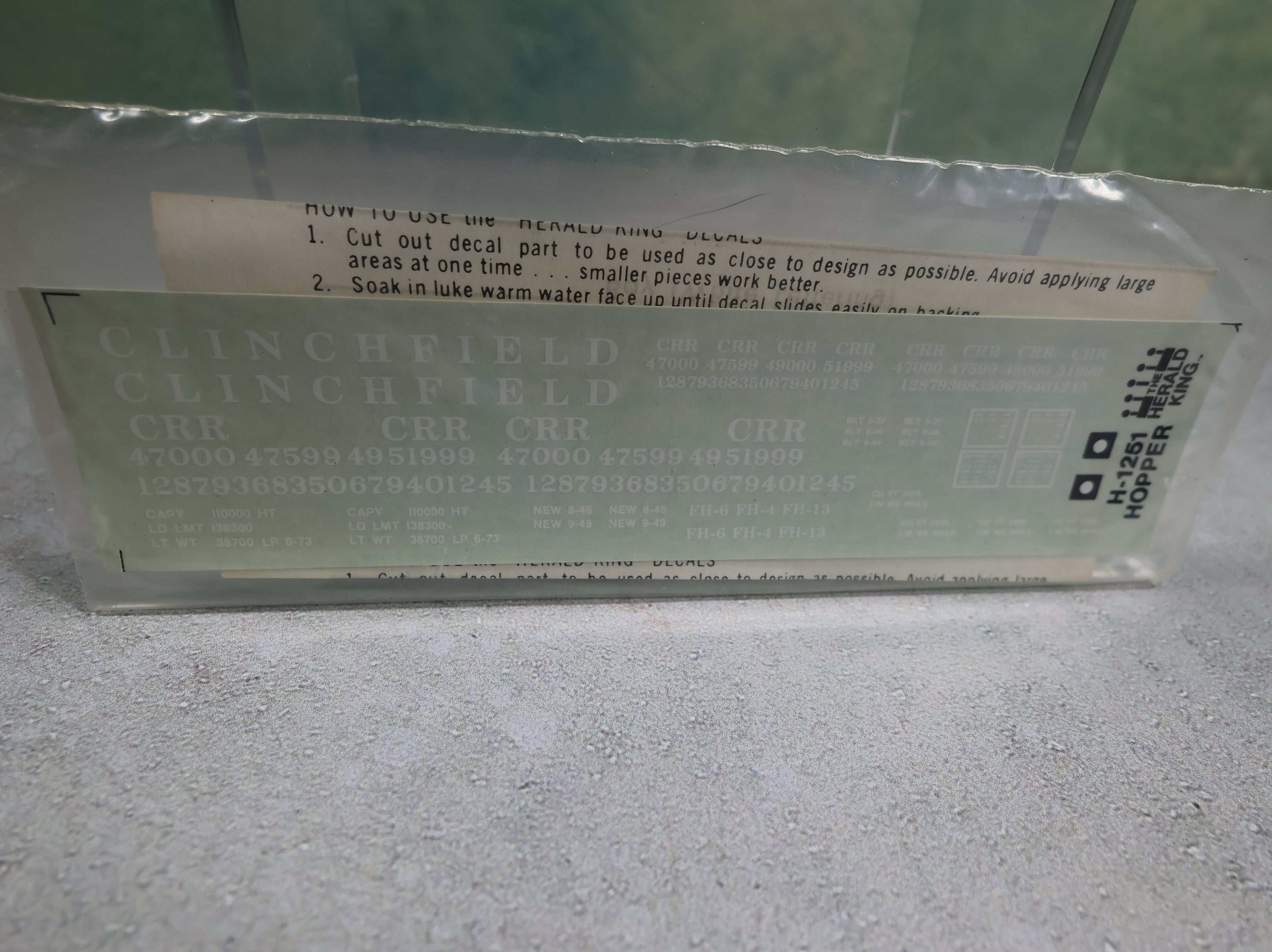 The Herald King H1251 HO Scale Clinchfield Black Open Hopper Decals