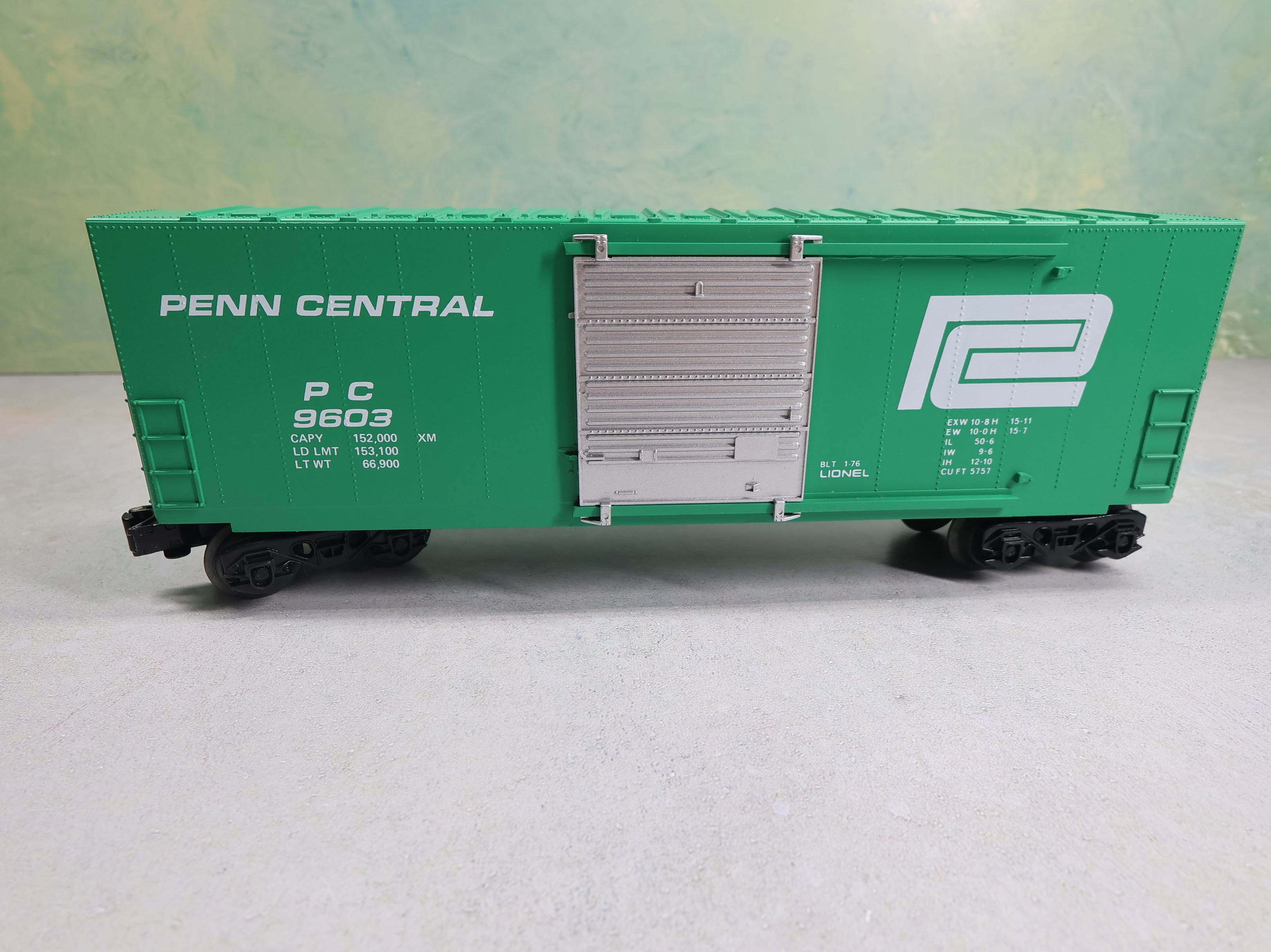 USED Lionel O Hi-Cube Box Car Penn Central PC #9603