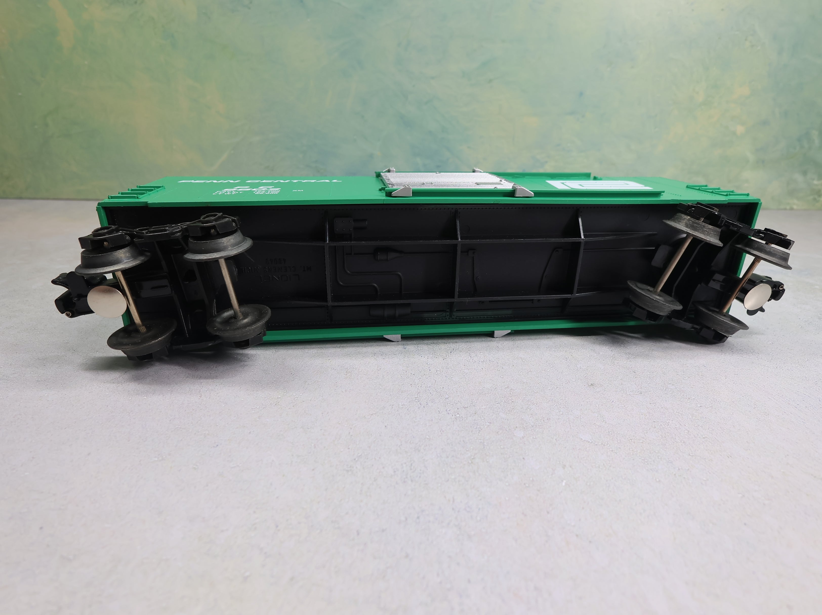 USED Lionel O Hi-Cube Box Car Penn Central PC #9603