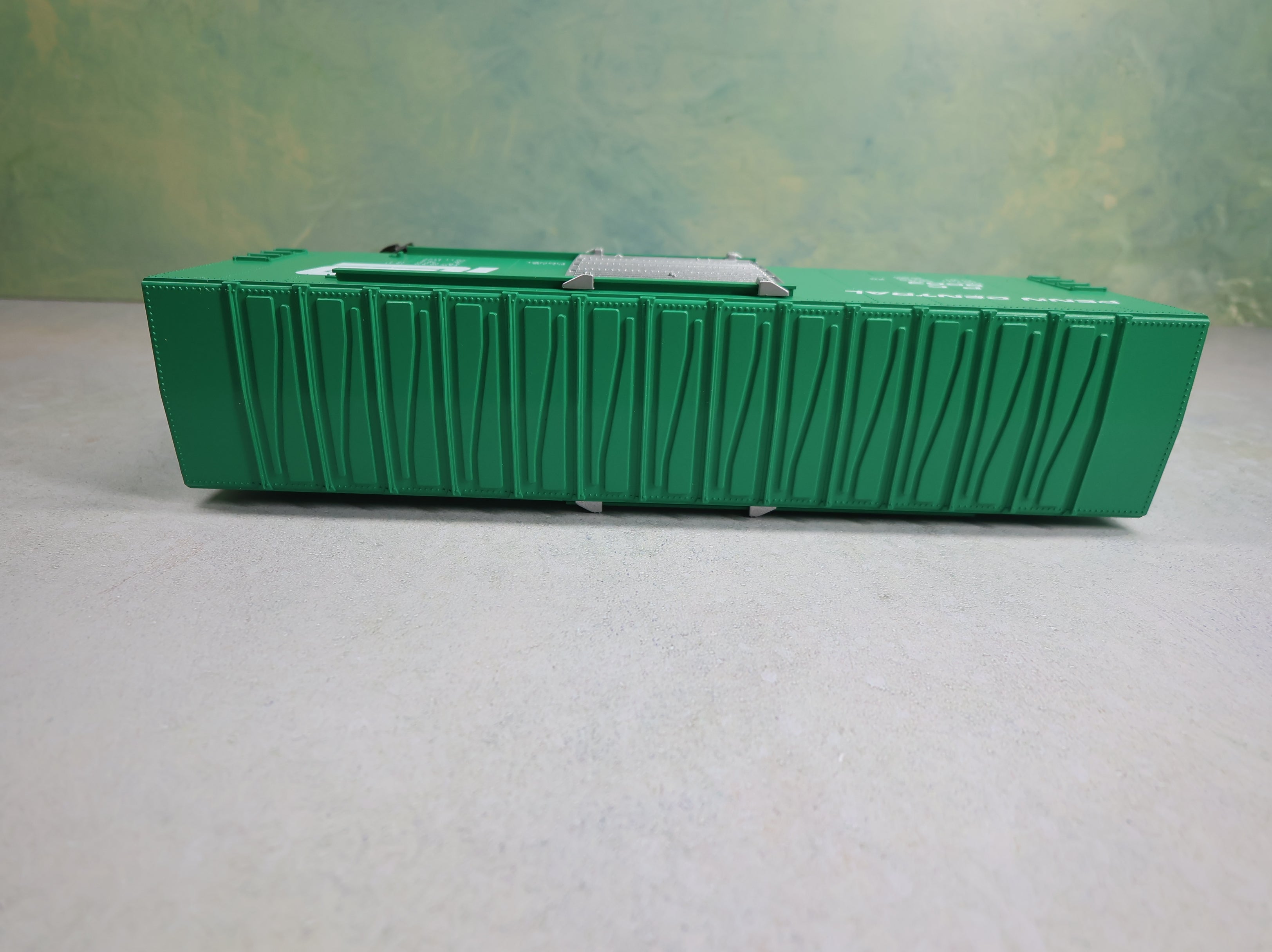 USED Lionel O Hi-Cube Box Car Penn Central PC #9603