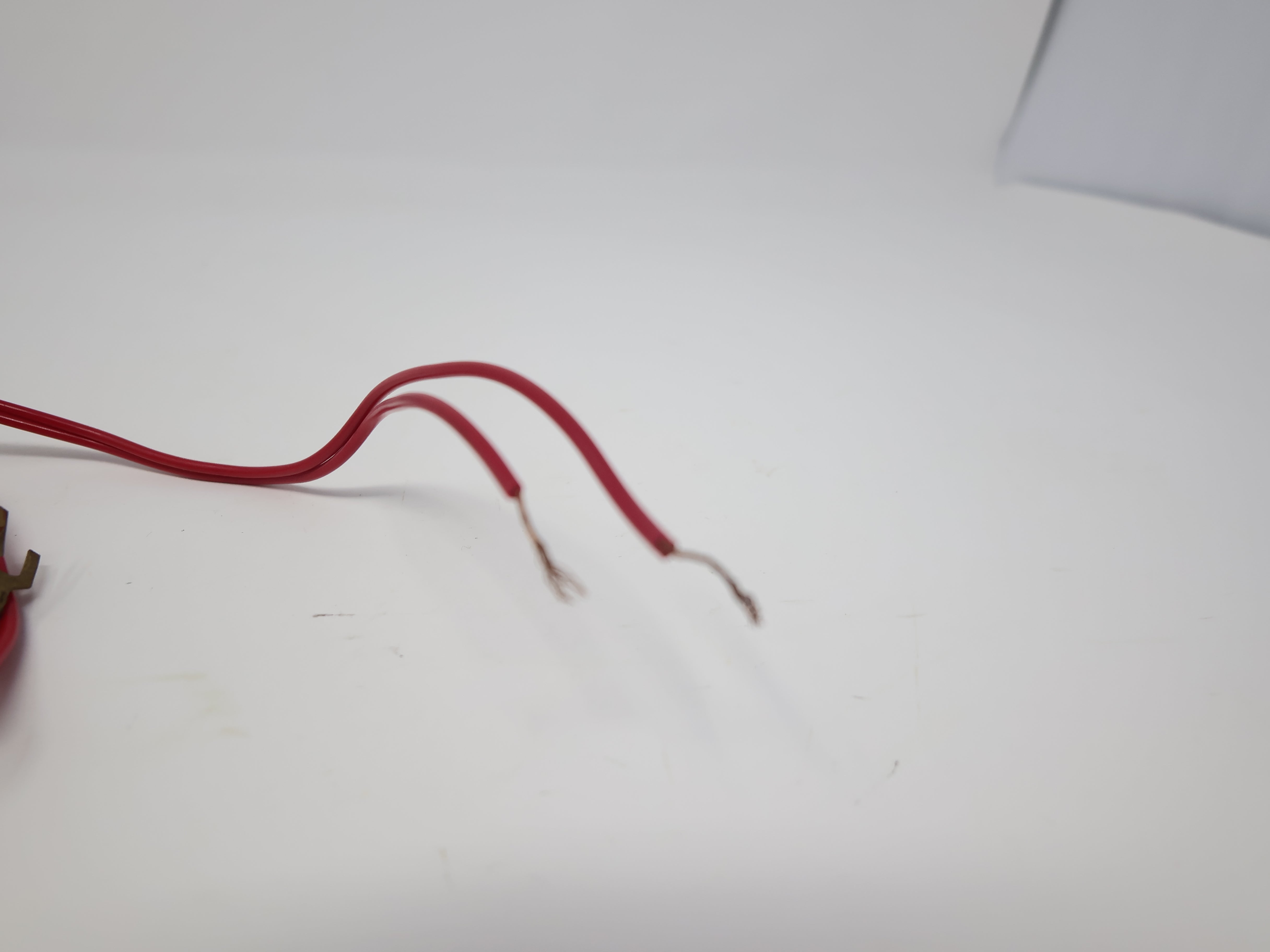 USED MULTI Scale, Red Power Wire, With Spade Connectors and bare ends