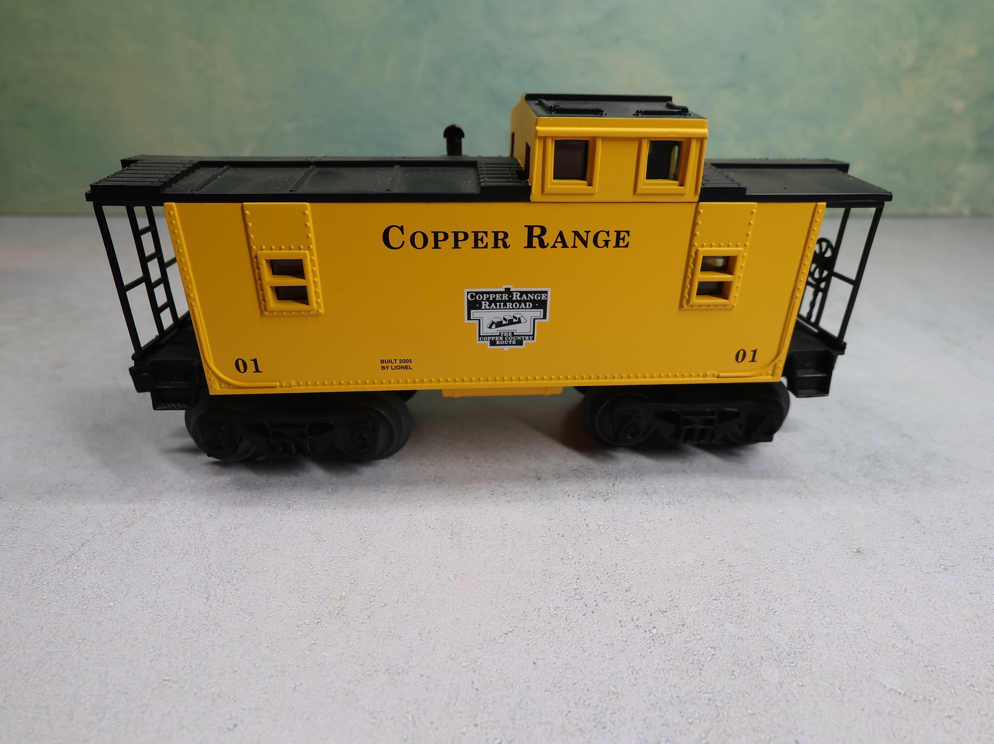 USED Lionel O Caboose Copper Range #01