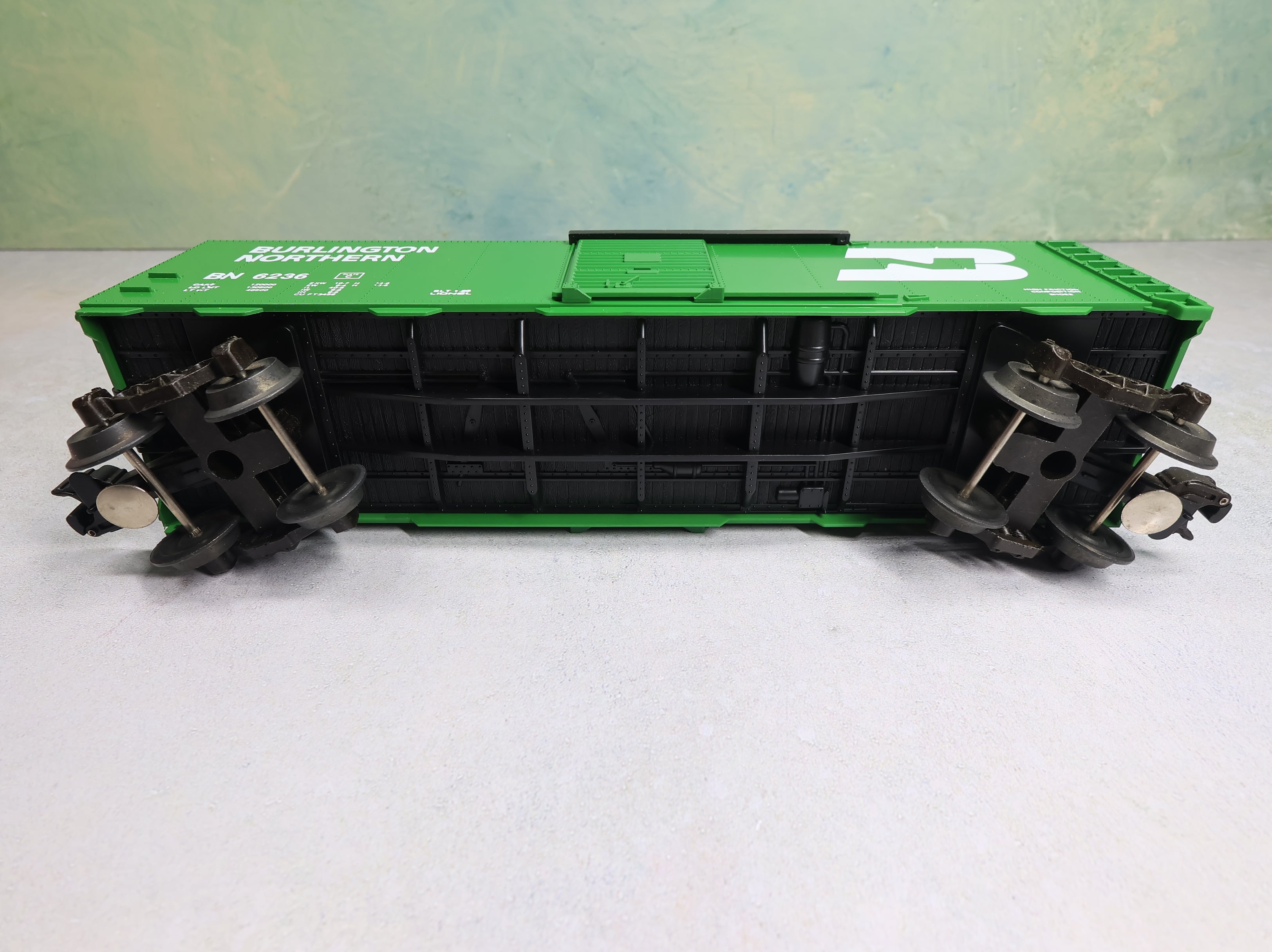 USED Lionel O Standard O Box Car Burlington Northern BN #6236