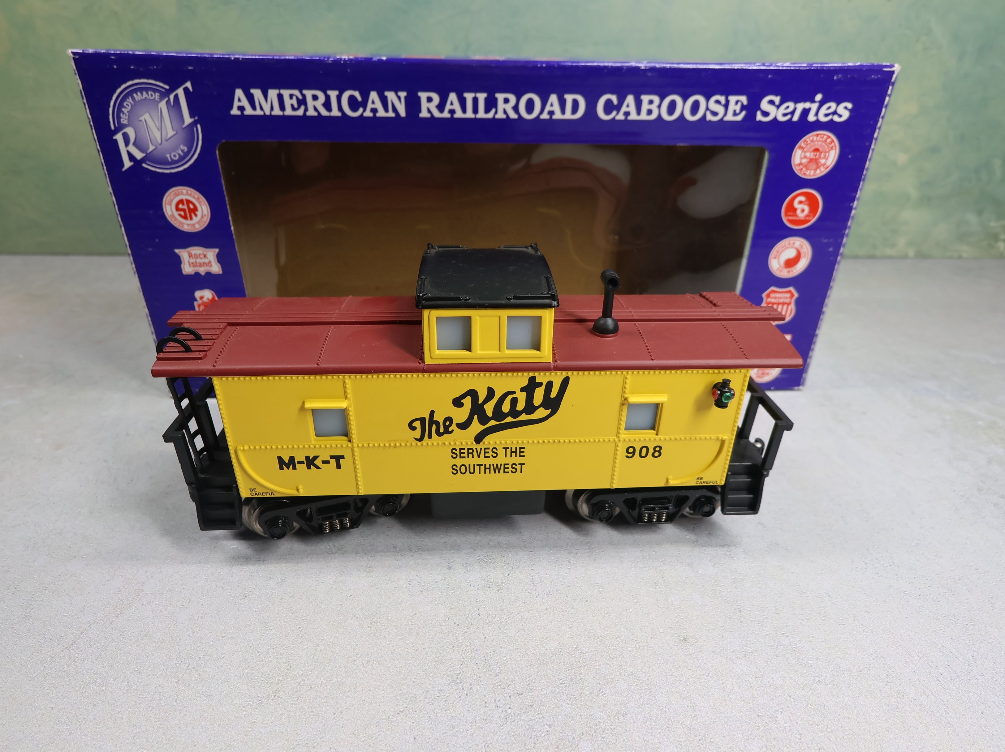 USED RMT CAB481 O Caboose MKT #908 w/ Operating Marker Lights