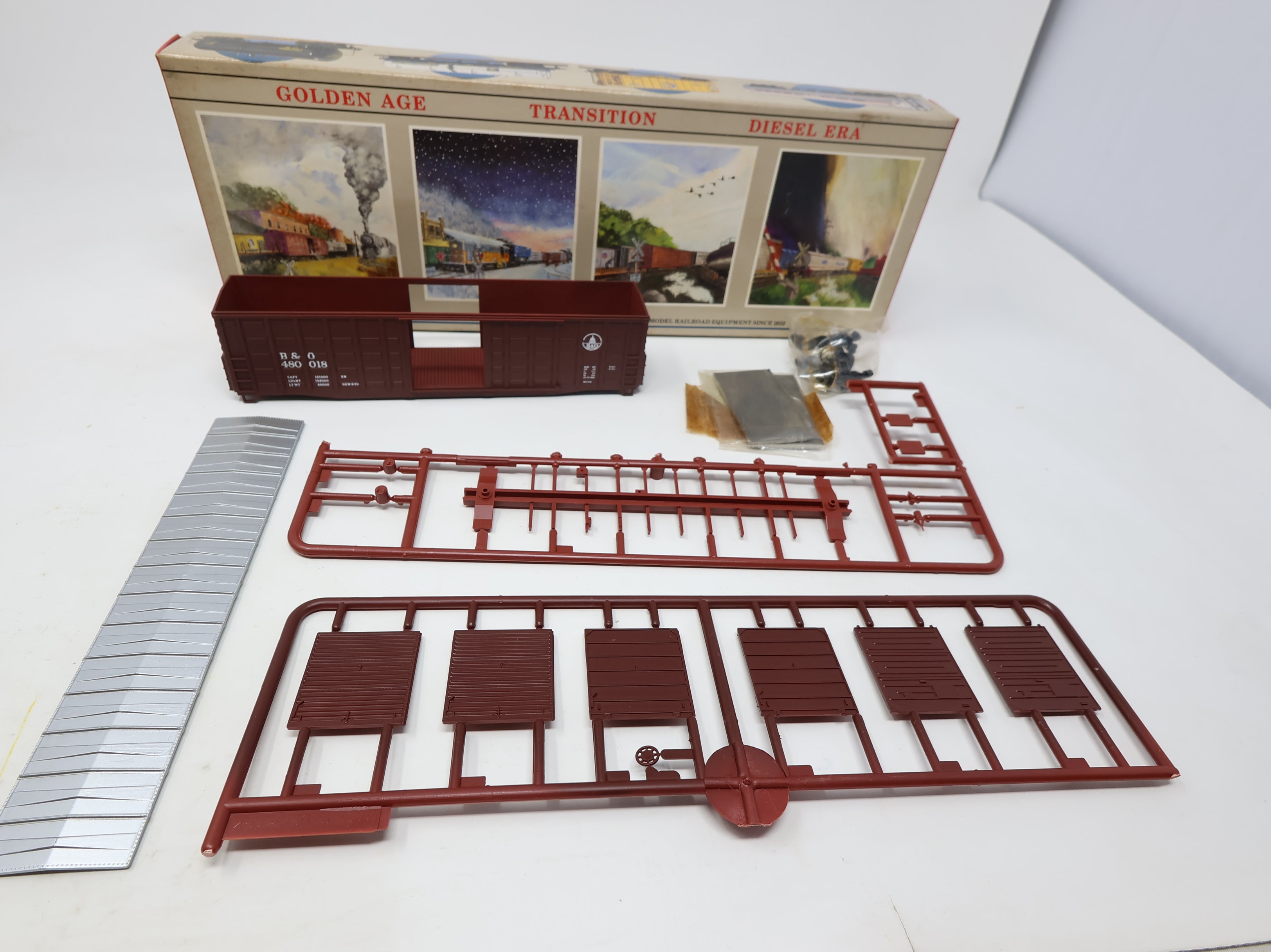 USED Walthers 932-4701 HO Scale 50' Waffle Side Box Car Baltimore and Ohio B&O #480018 KIT