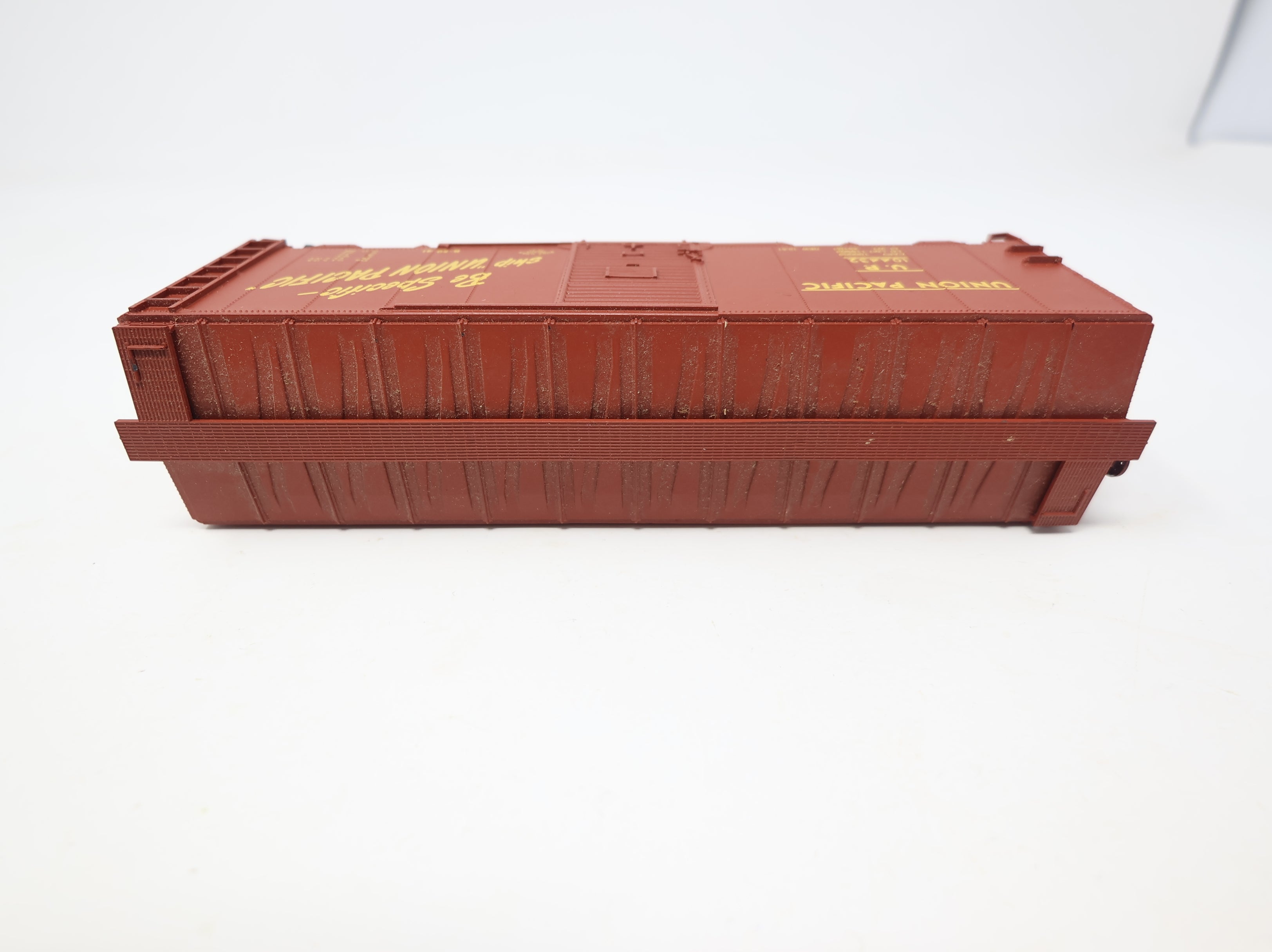 USED Accurail HO Scale 40' Steel Box Car Union Pacific UP #104432