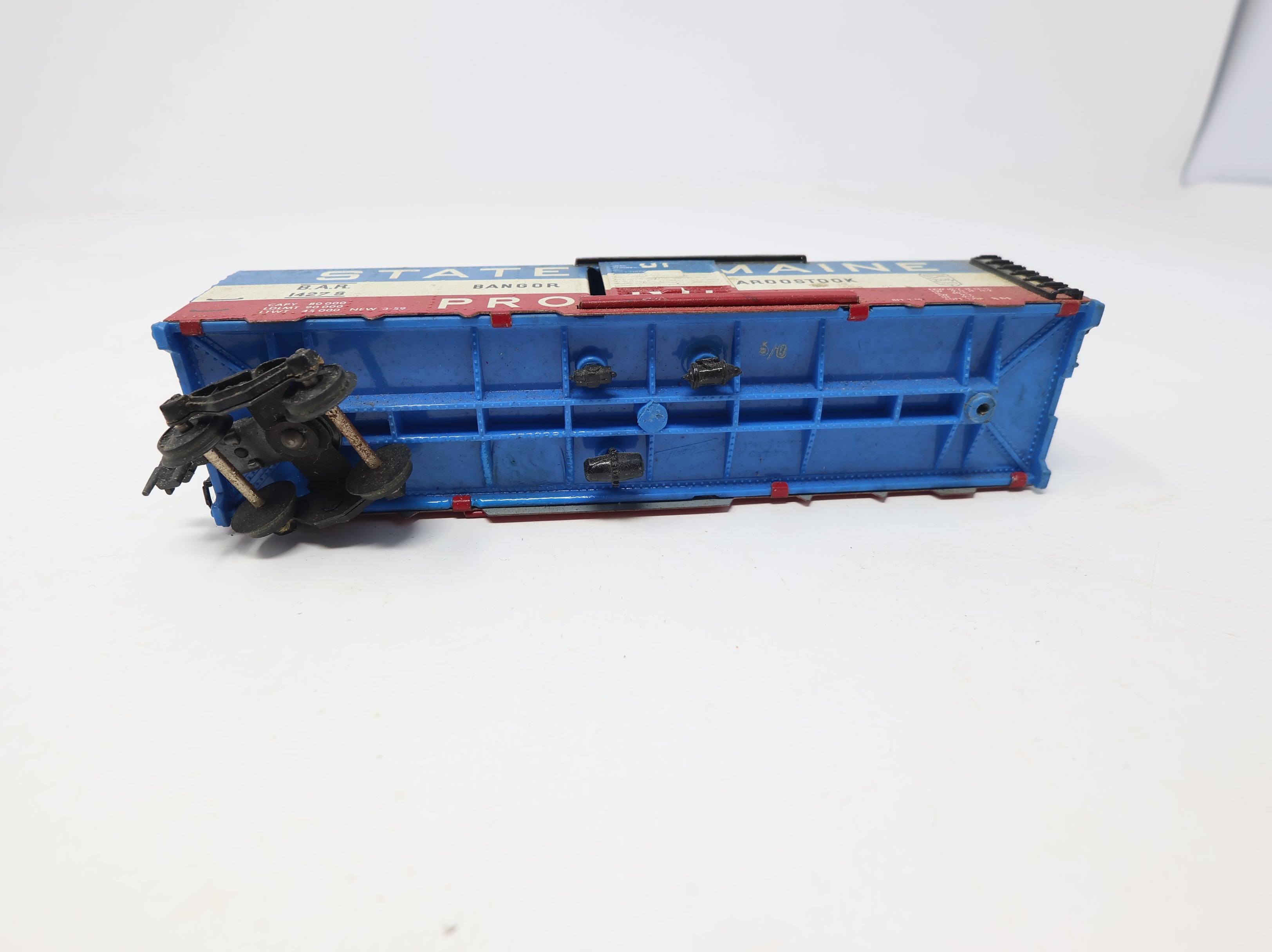 USED Fleischmann HO Scale 42' Box Car Bangor & Aroostook BAR #1427