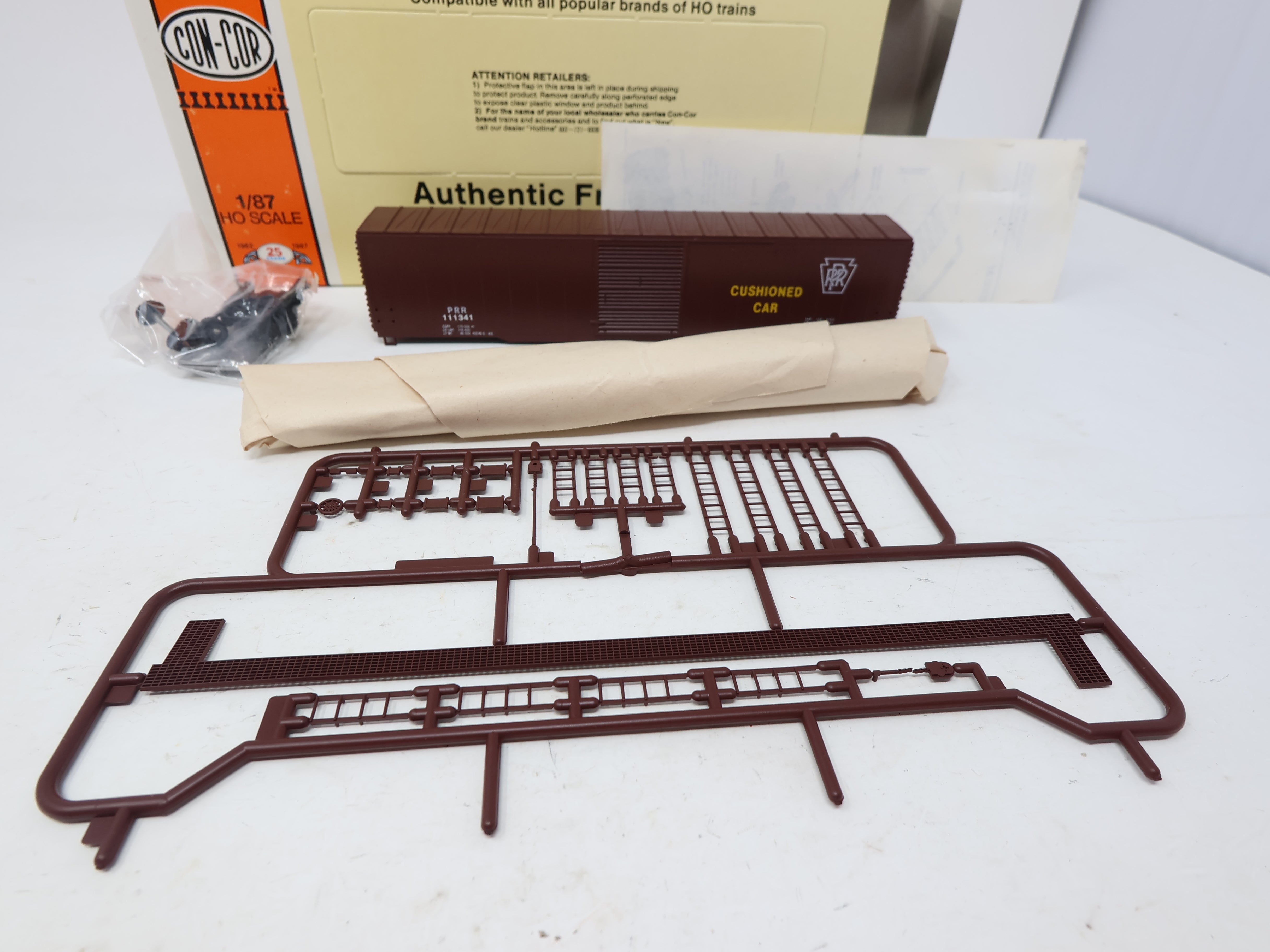 USED Con-Cor #1-551 HO Scale, 60' Single Door Box Car, Pennsylvania PRR #111341, Car12/12 (KIT)