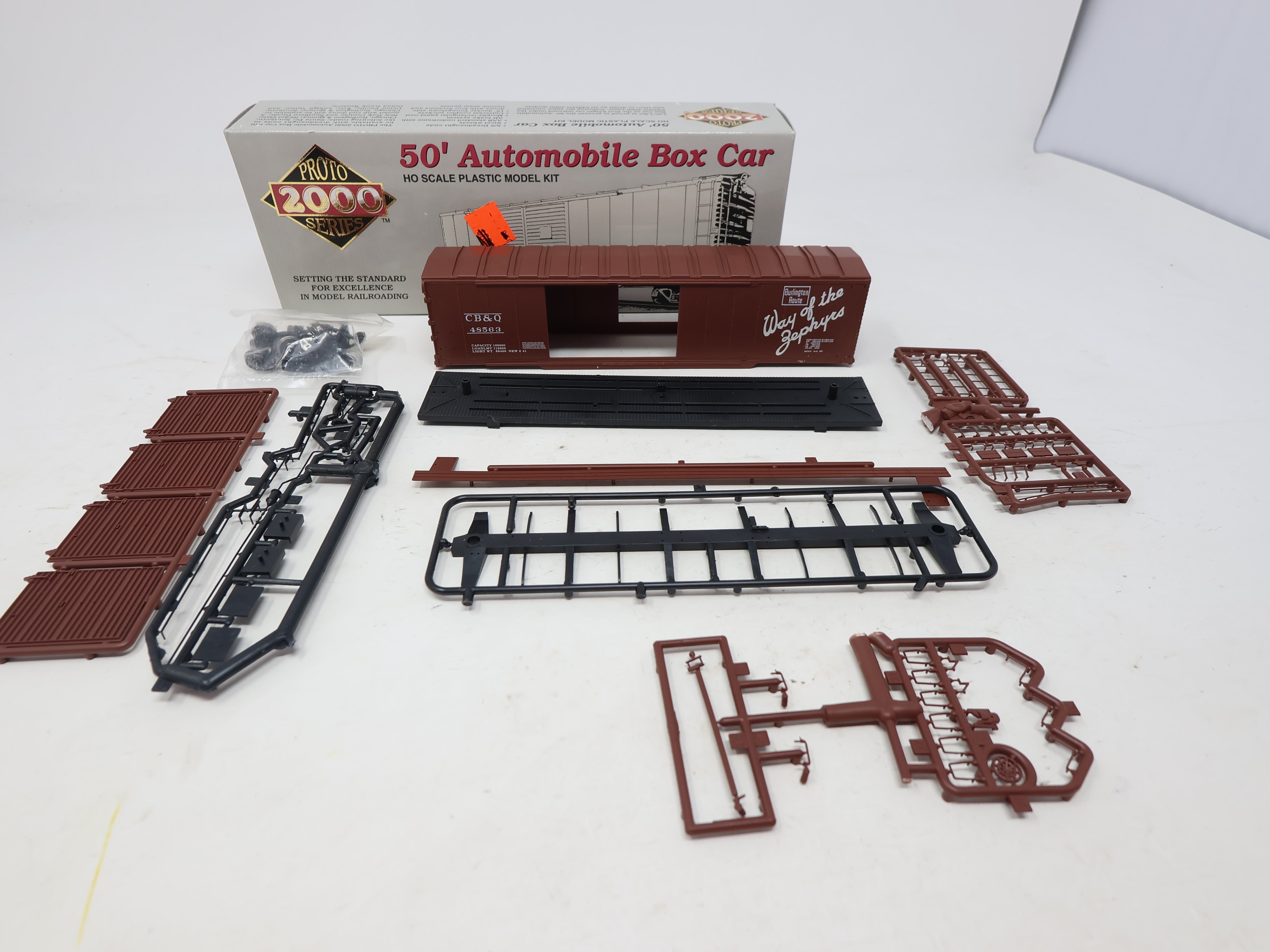 USED Life-Like 21016 HO Scale, 50' Automobile Box Car, Chicago, Burlington & Quincy CB&Q #48563 (KIT)