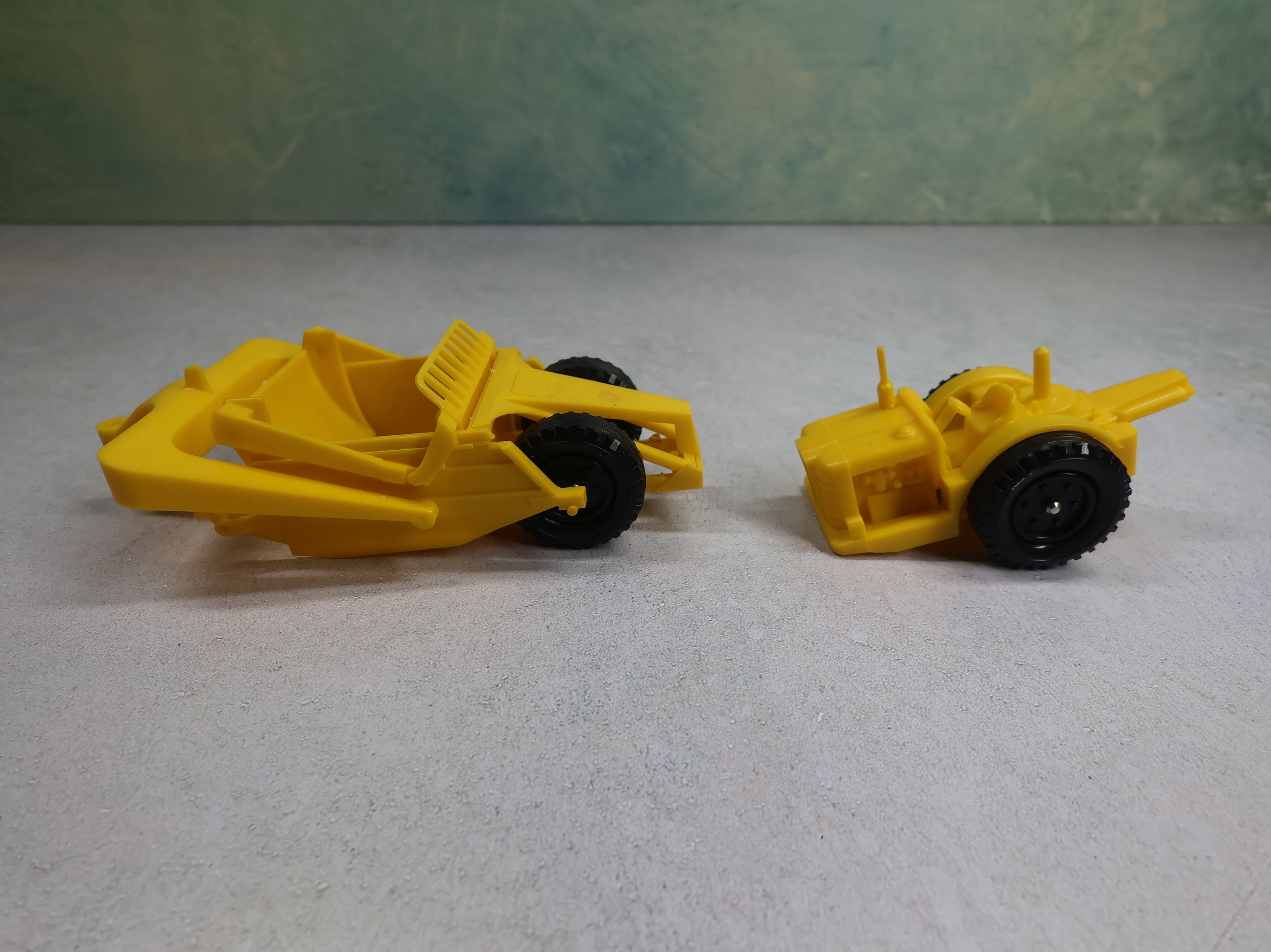 USED Lionel O Yellow Scraper Construction Equipment