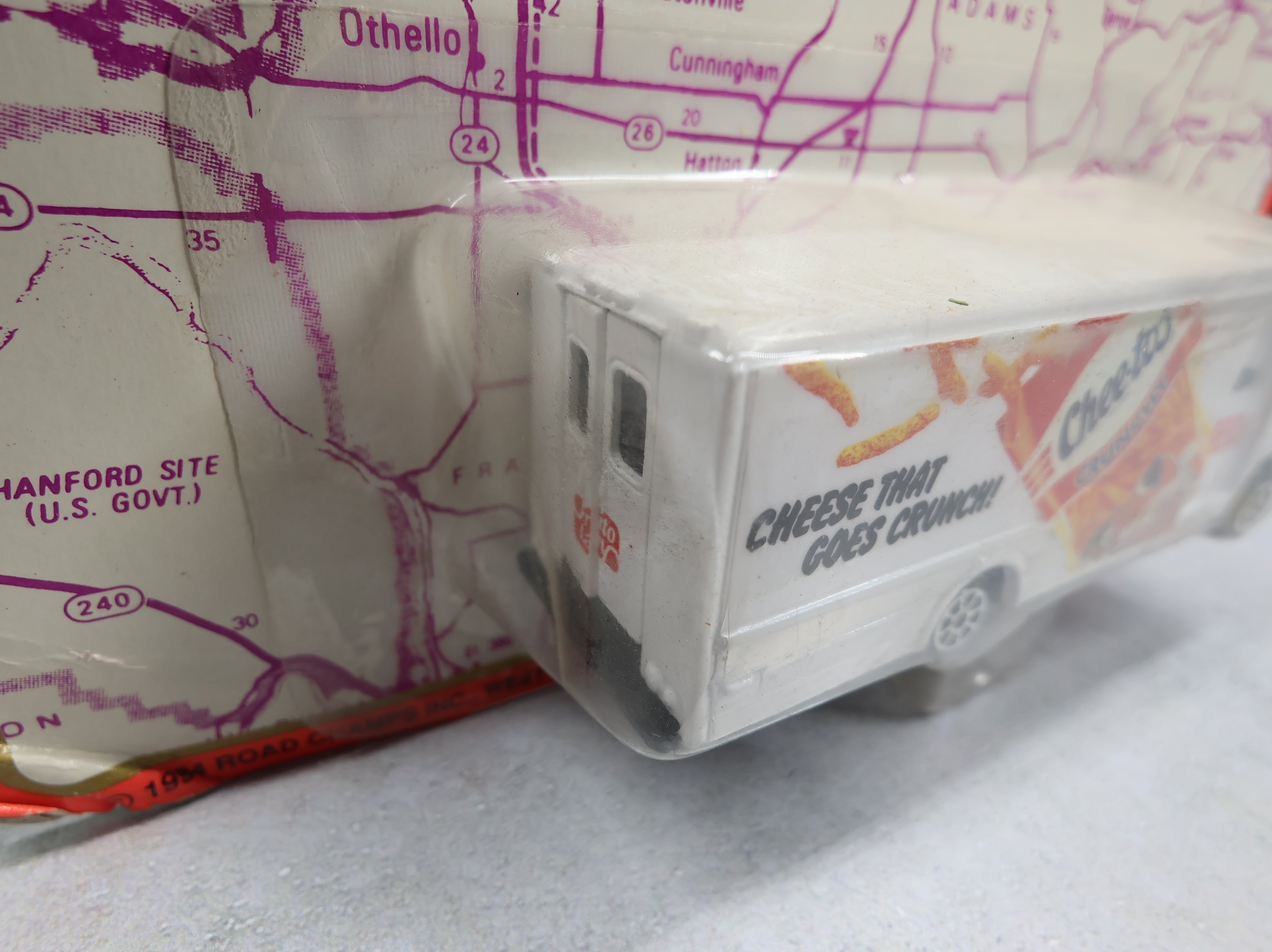 Road Champs 5900 Deluxe Series Die Cast Cheetos Frito Lay Step Van