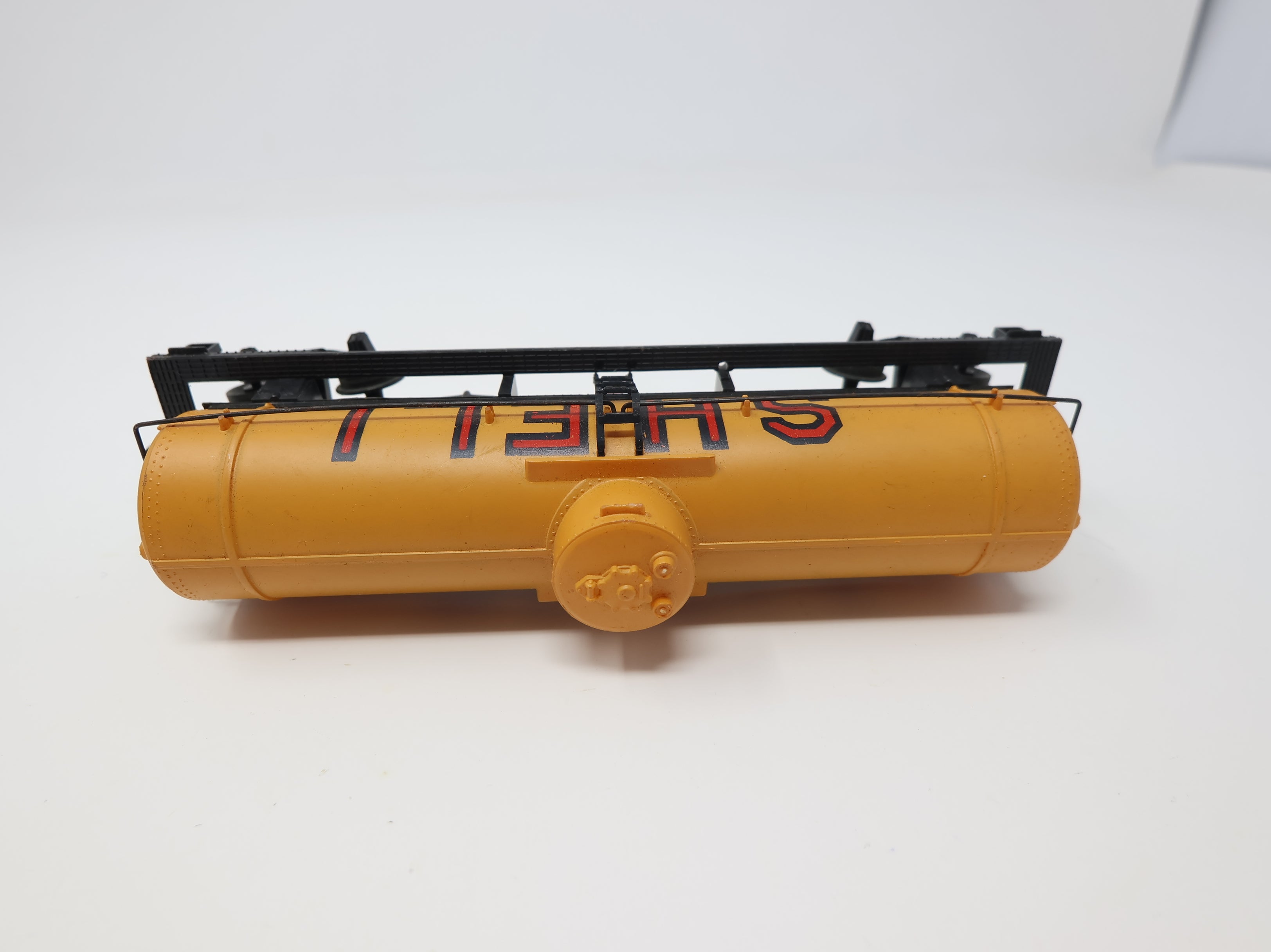 USED Tyco HO Scale Single Dome Tank Car Shell