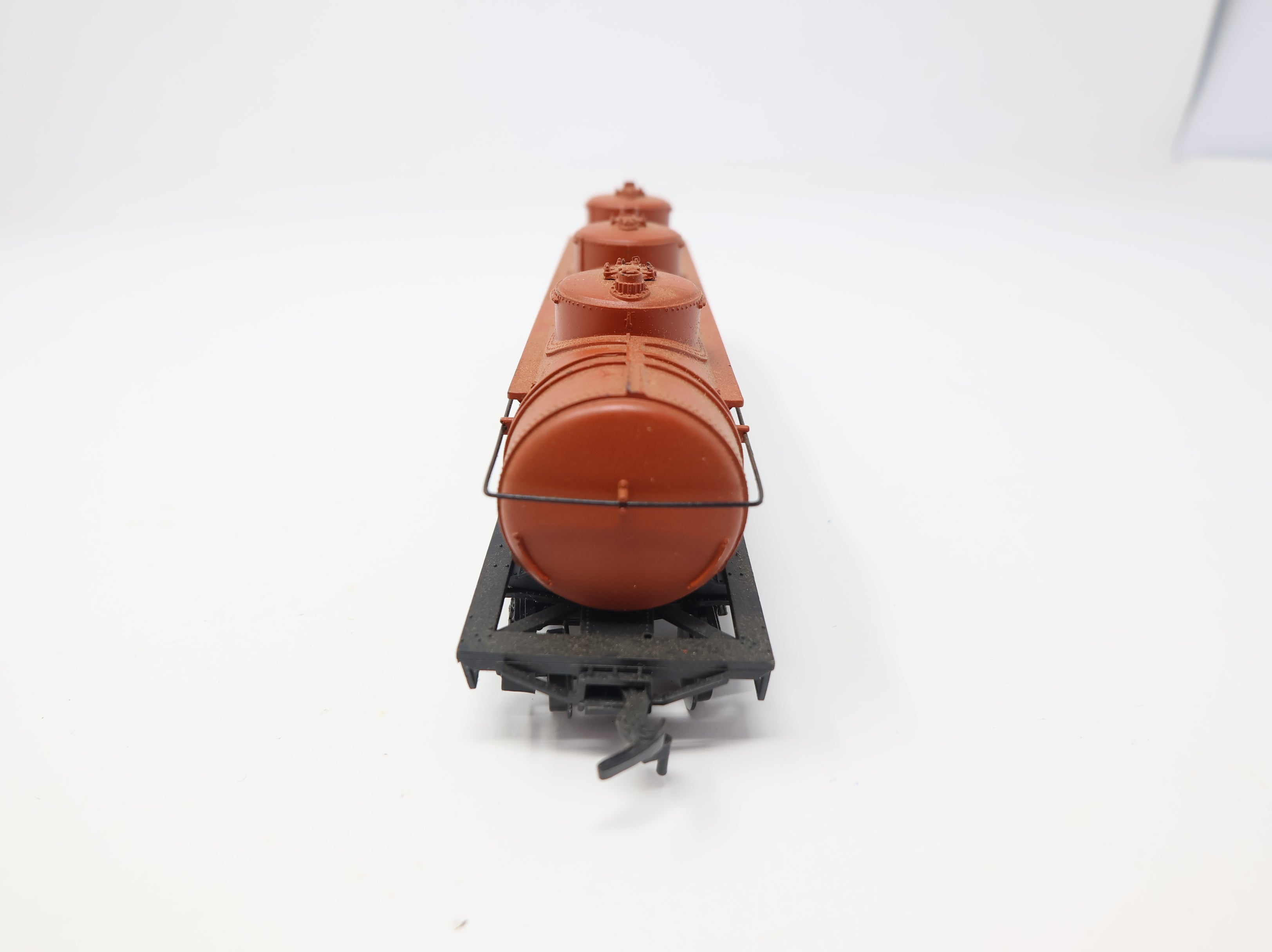 USED HOTCO HO Scale Triple Dome Tank Car Mobilgas SVX #1442