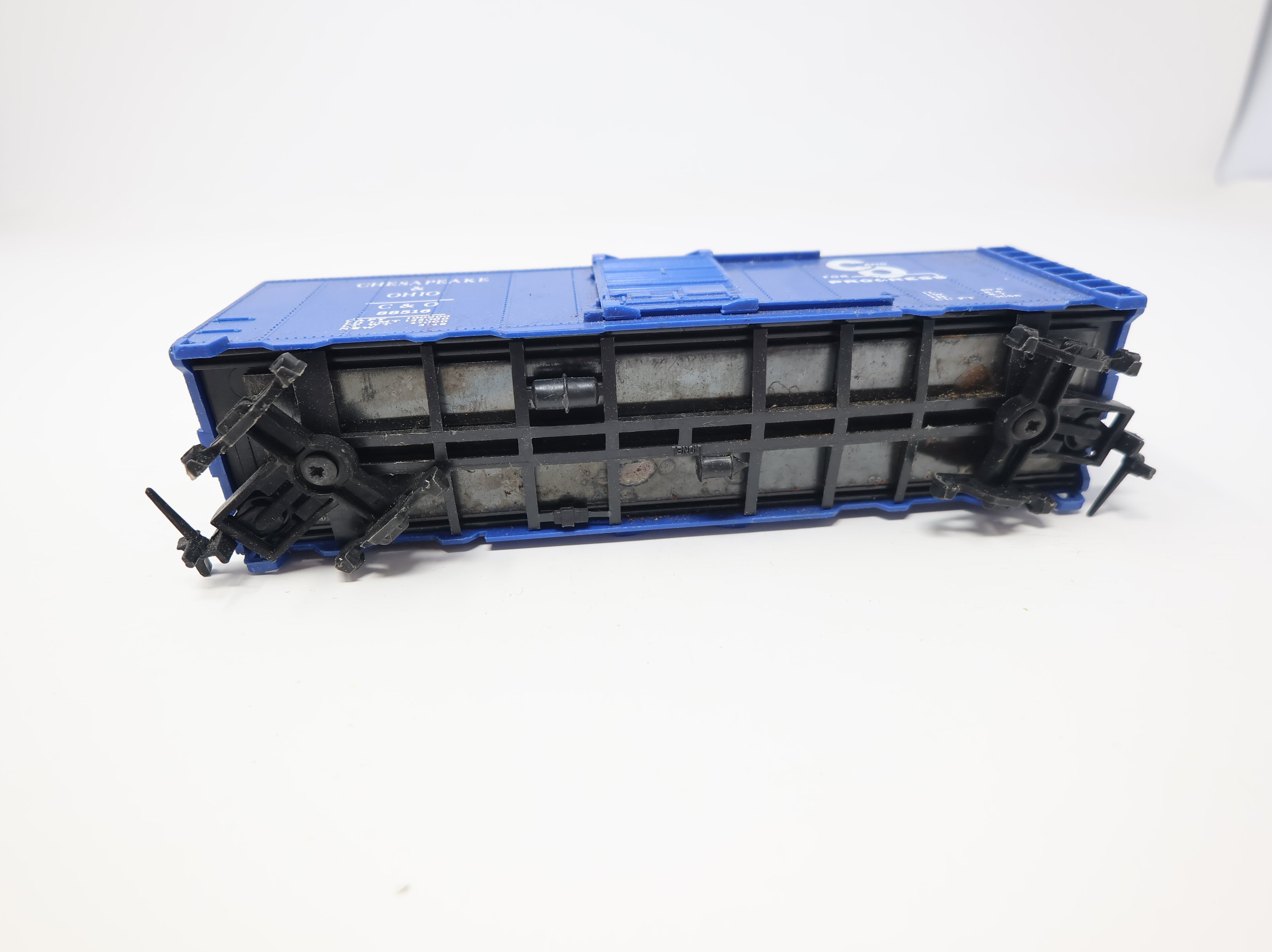 USED Lionel HO Scale 40' Steel Box Car Chesapeake and Ohio C&O #88516