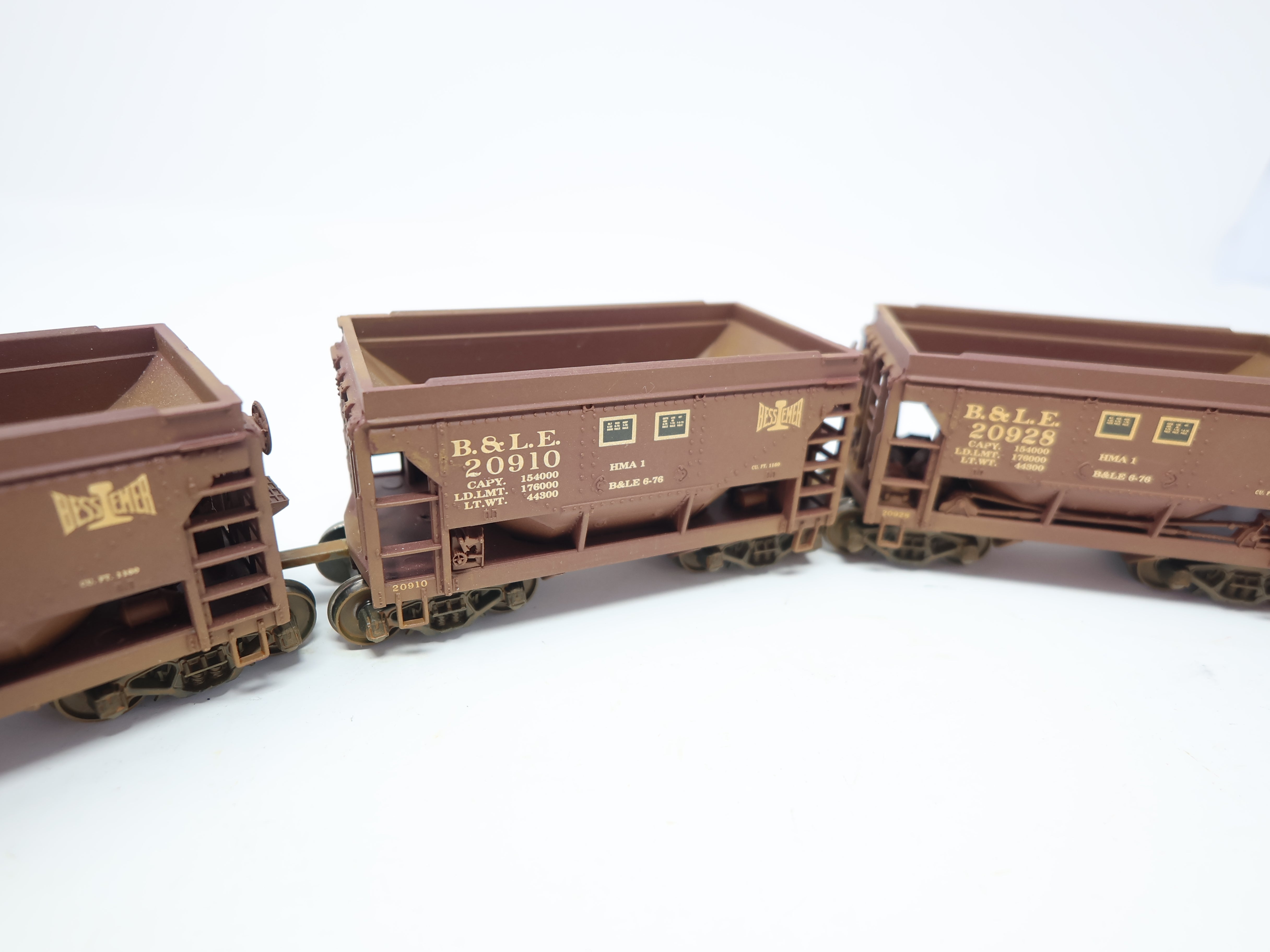 USED HO Scale, 4 Ore Cars, Bessemer & Lake Erie B&LE , Weathered Set 6