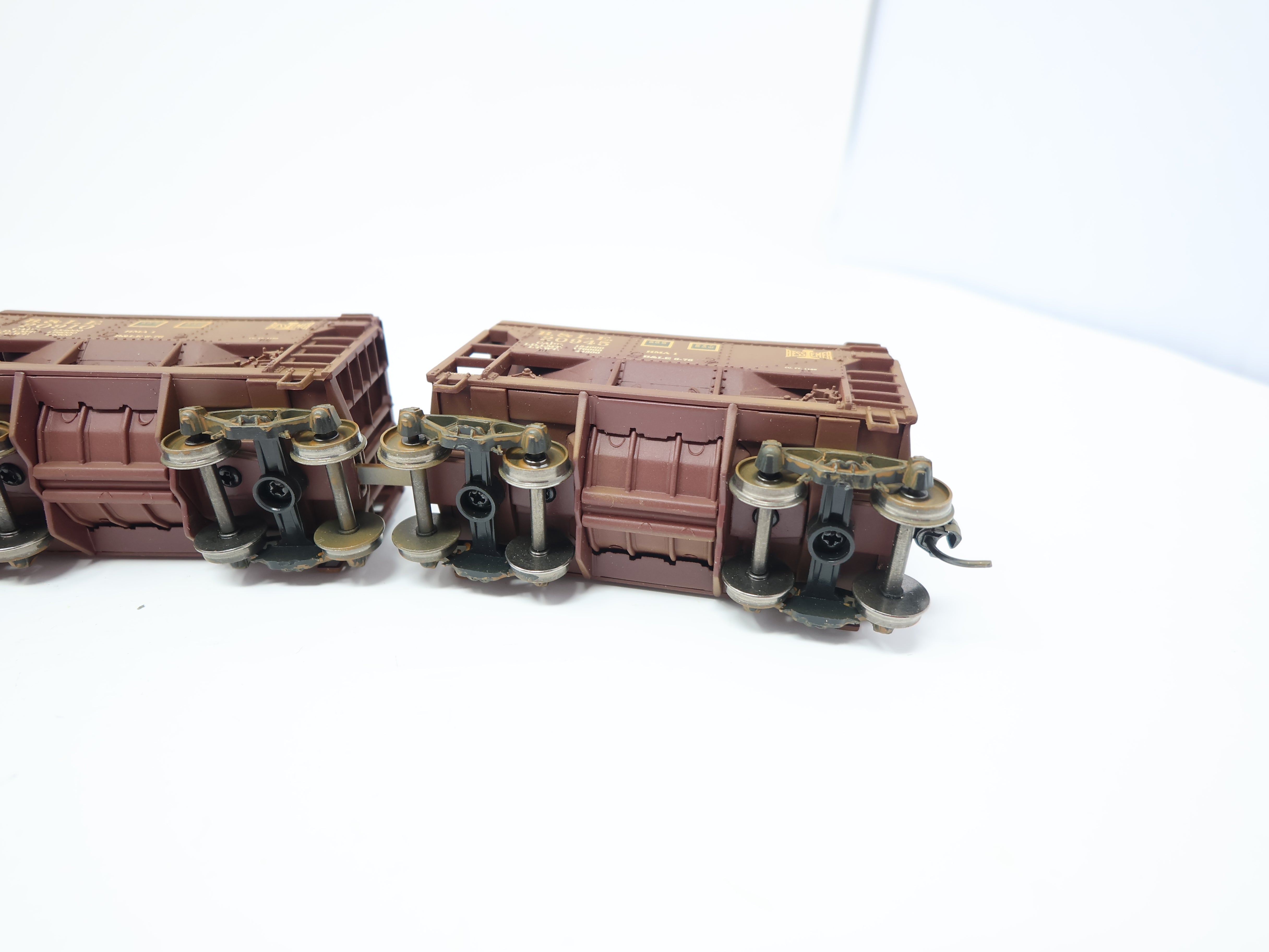 USED HO Scale, 4 Ore Cars, Bessemer & Lake Erie B&LE , Weathered Set 6