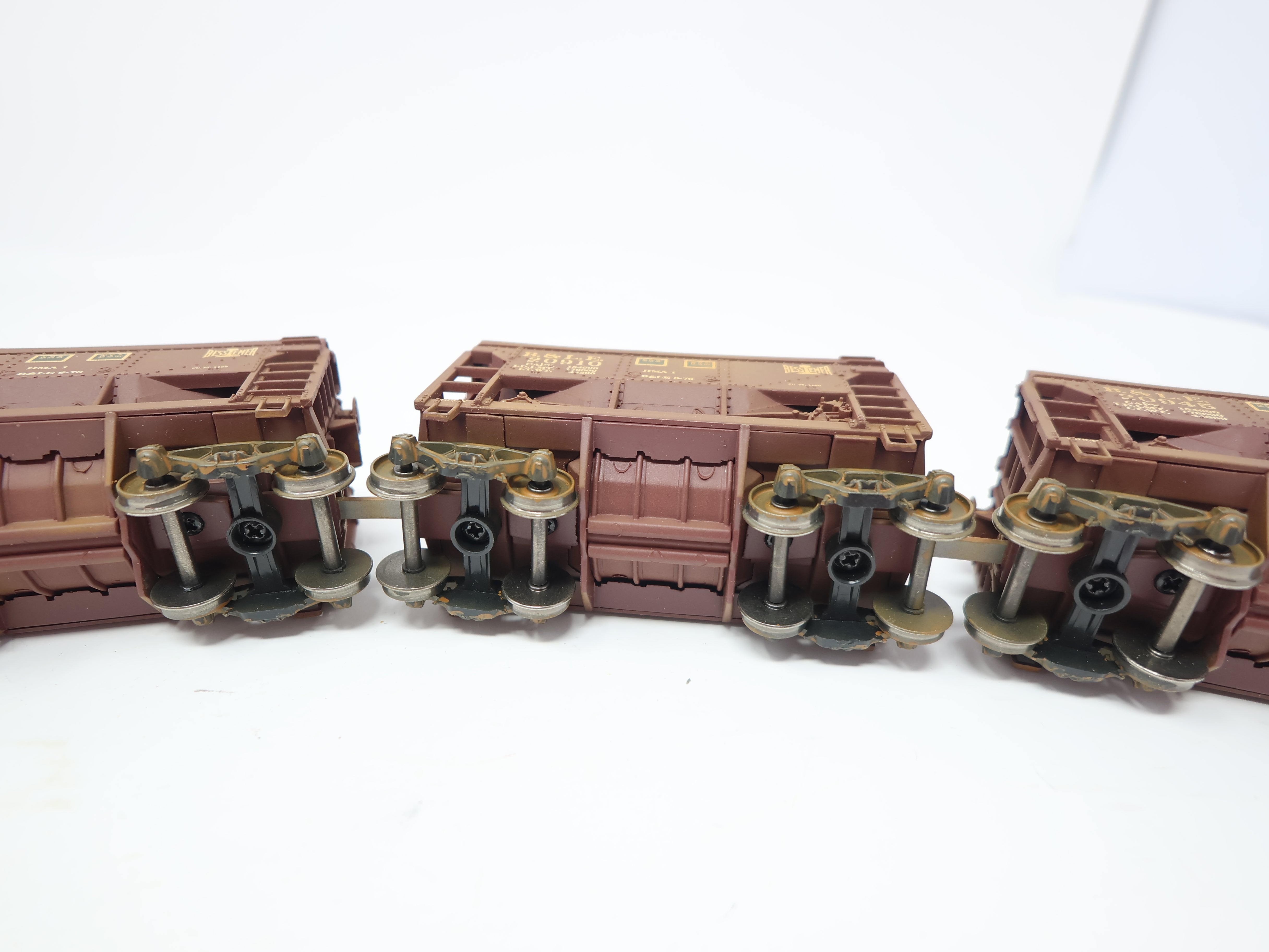 USED HO Scale, 4 Ore Cars, Bessemer & Lake Erie B&LE , Weathered Set 6