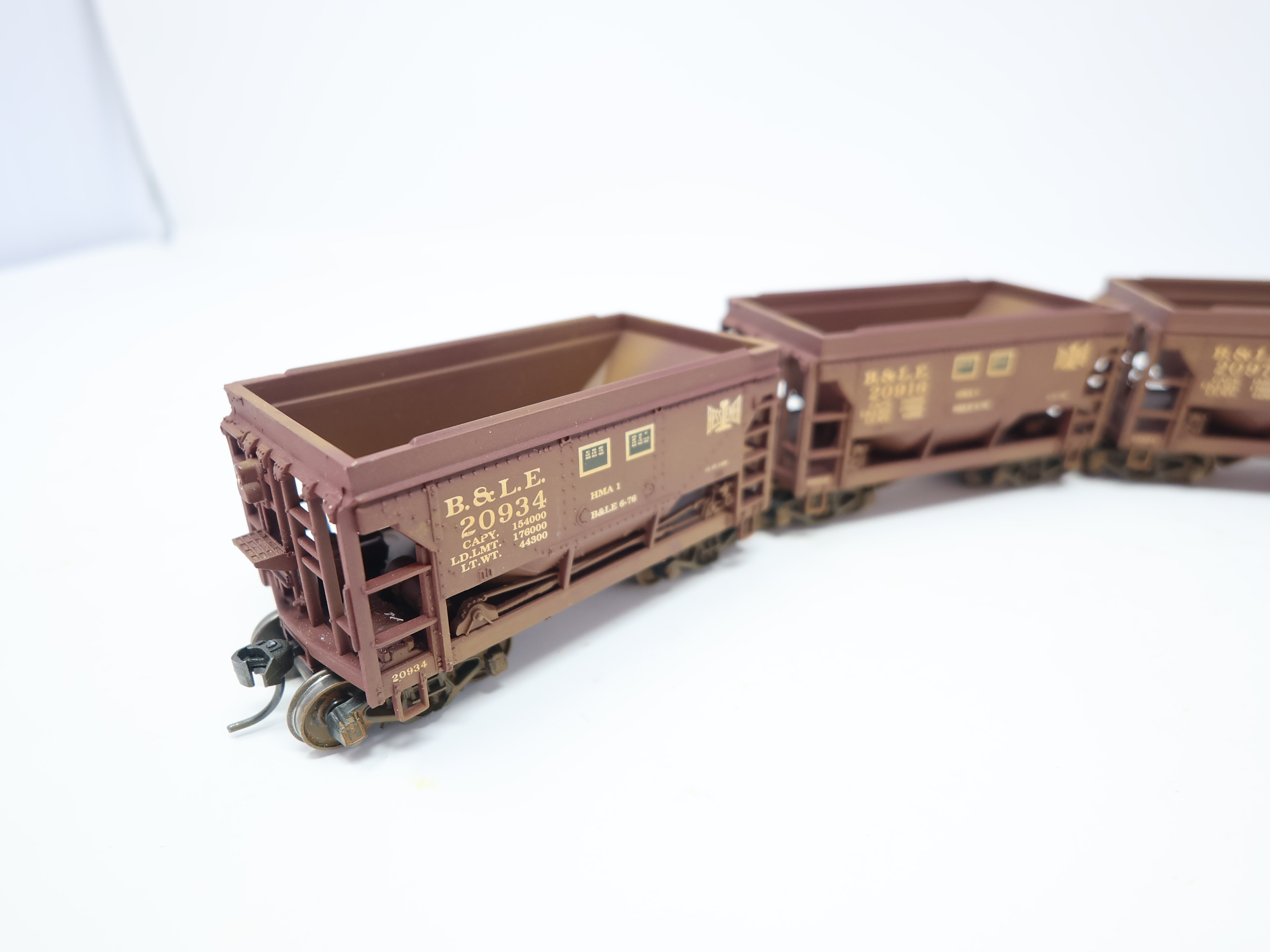 USED HO Scale, 4 Ore Cars, Bessemer & Lake Erie B&LE , Weathered Set 7