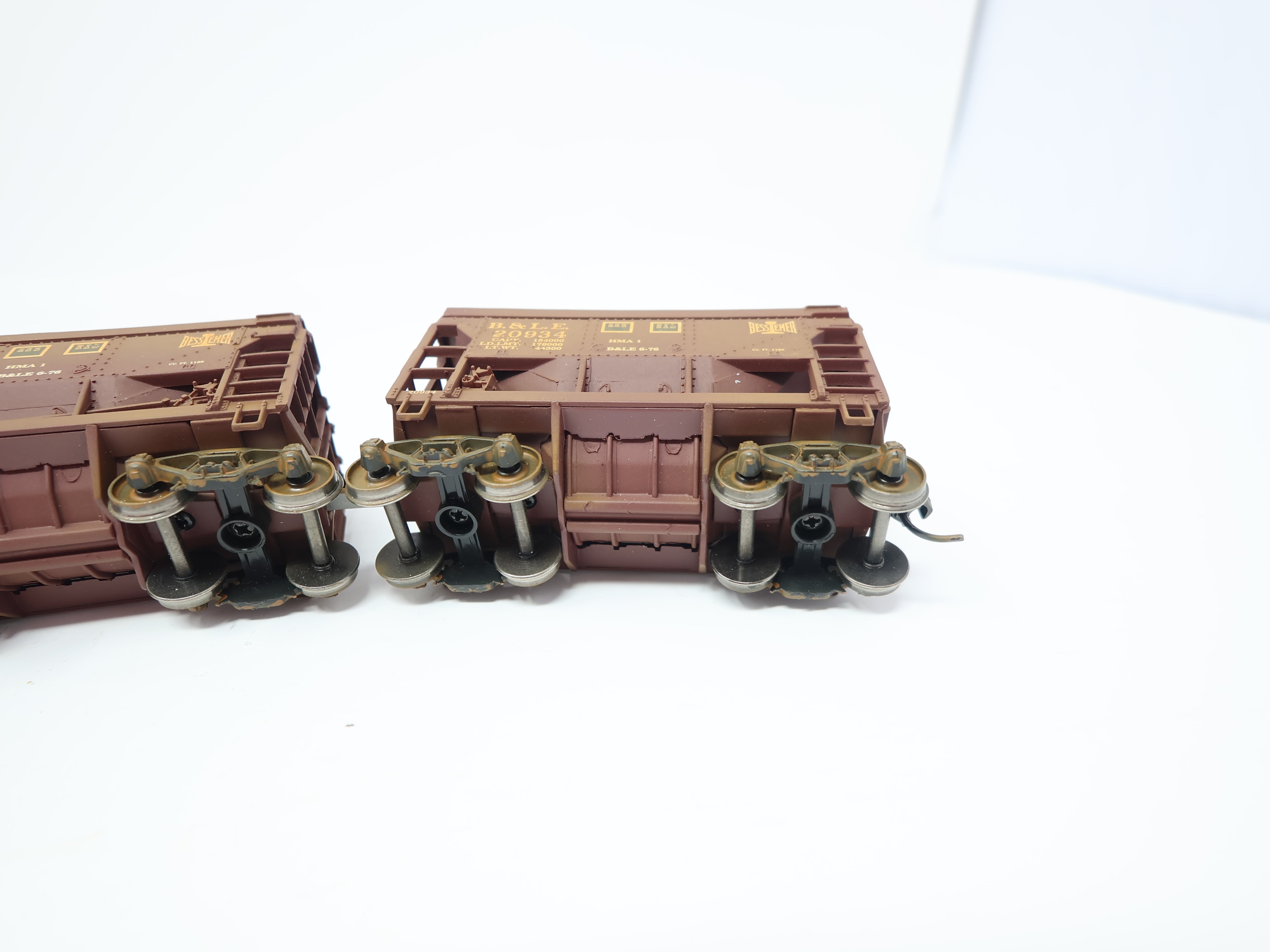 USED HO Scale, 4 Ore Cars, Bessemer & Lake Erie B&LE , Weathered Set 7