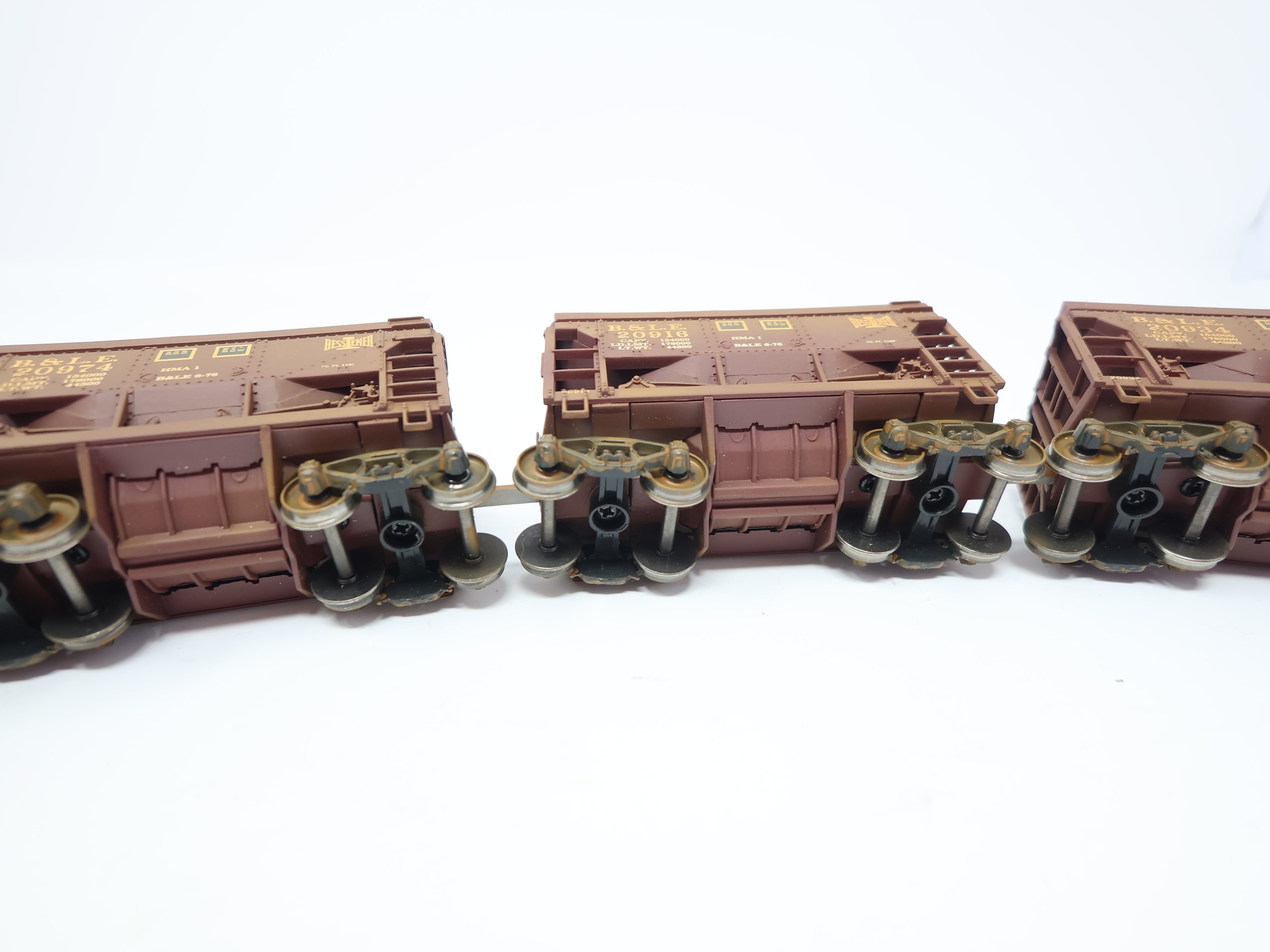 USED HO Scale, 4 Ore Cars, Bessemer & Lake Erie B&LE , Weathered Set 7
