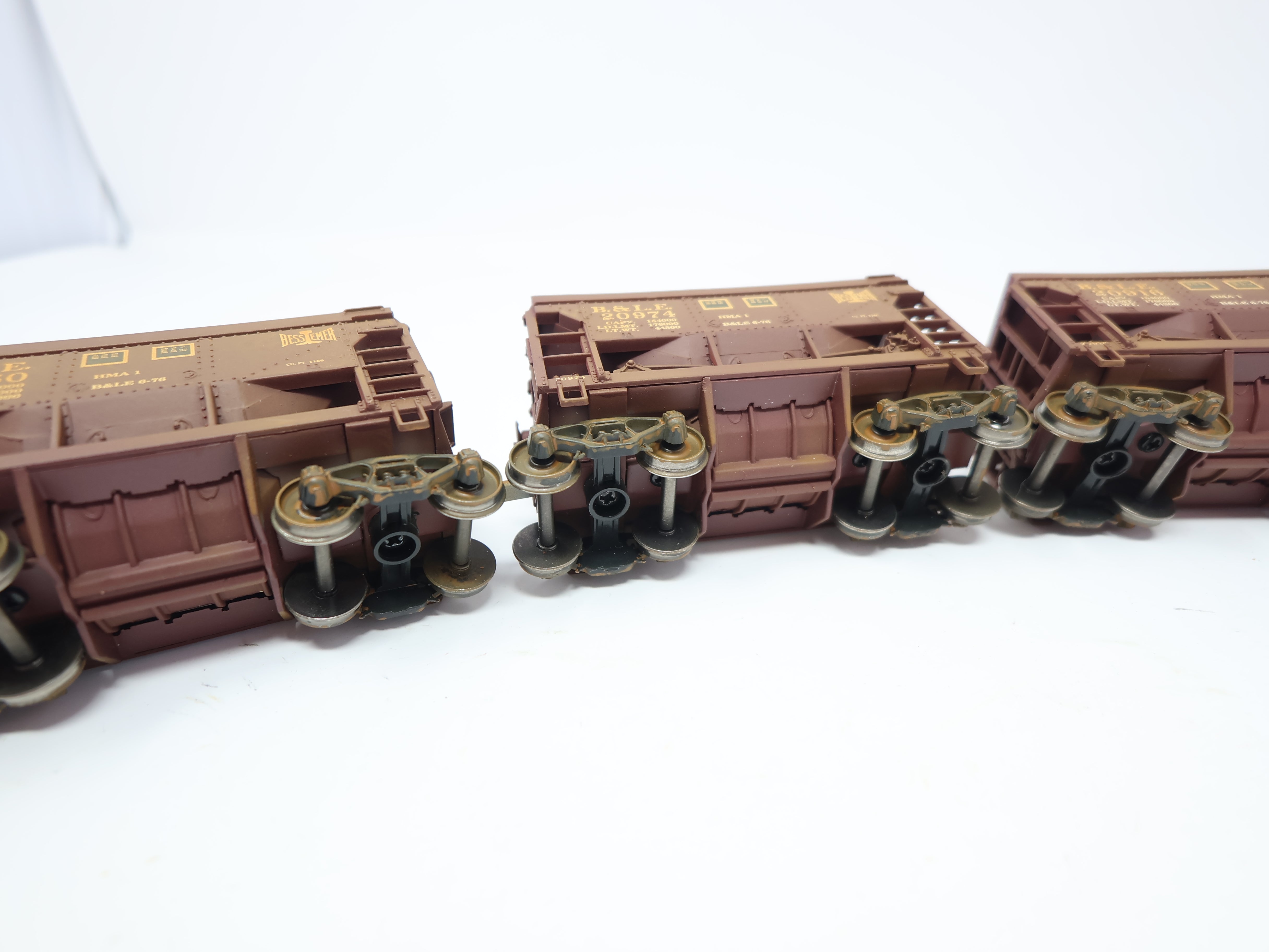USED HO Scale, 4 Ore Cars, Bessemer & Lake Erie B&LE , Weathered Set 7