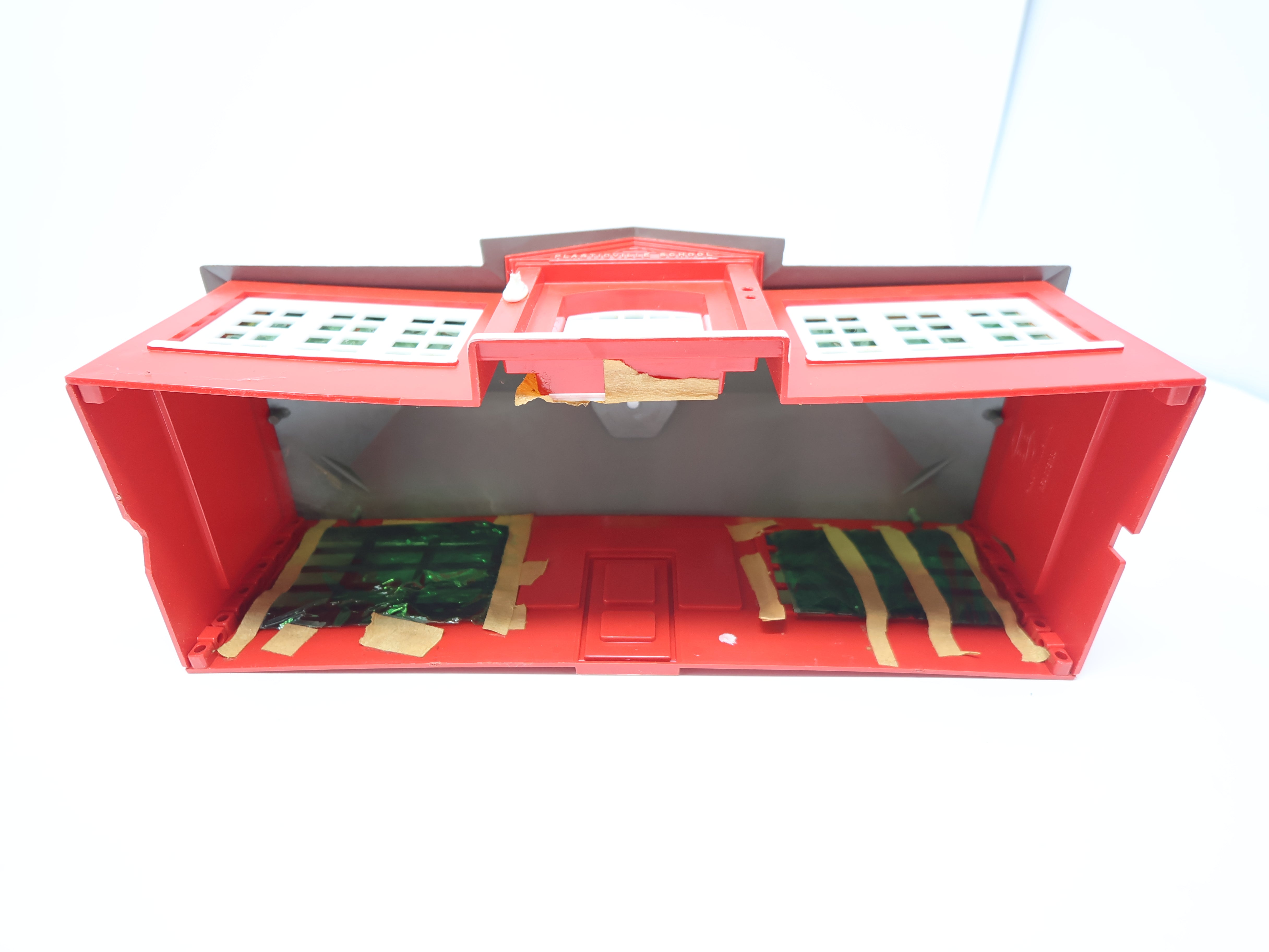 USED Bachmann Plasticville O, Red School House